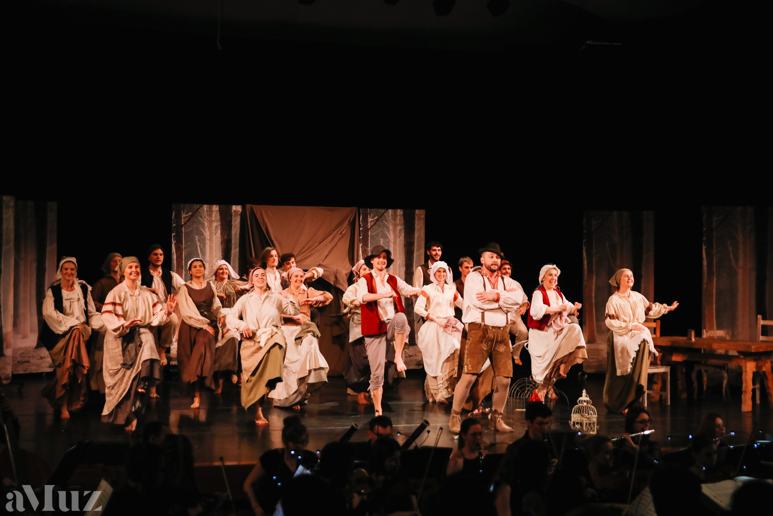 Opera Łąkowa. Fotograf Ślubny Warszawa - Sesje Biznesowe Rodzinne Eventy