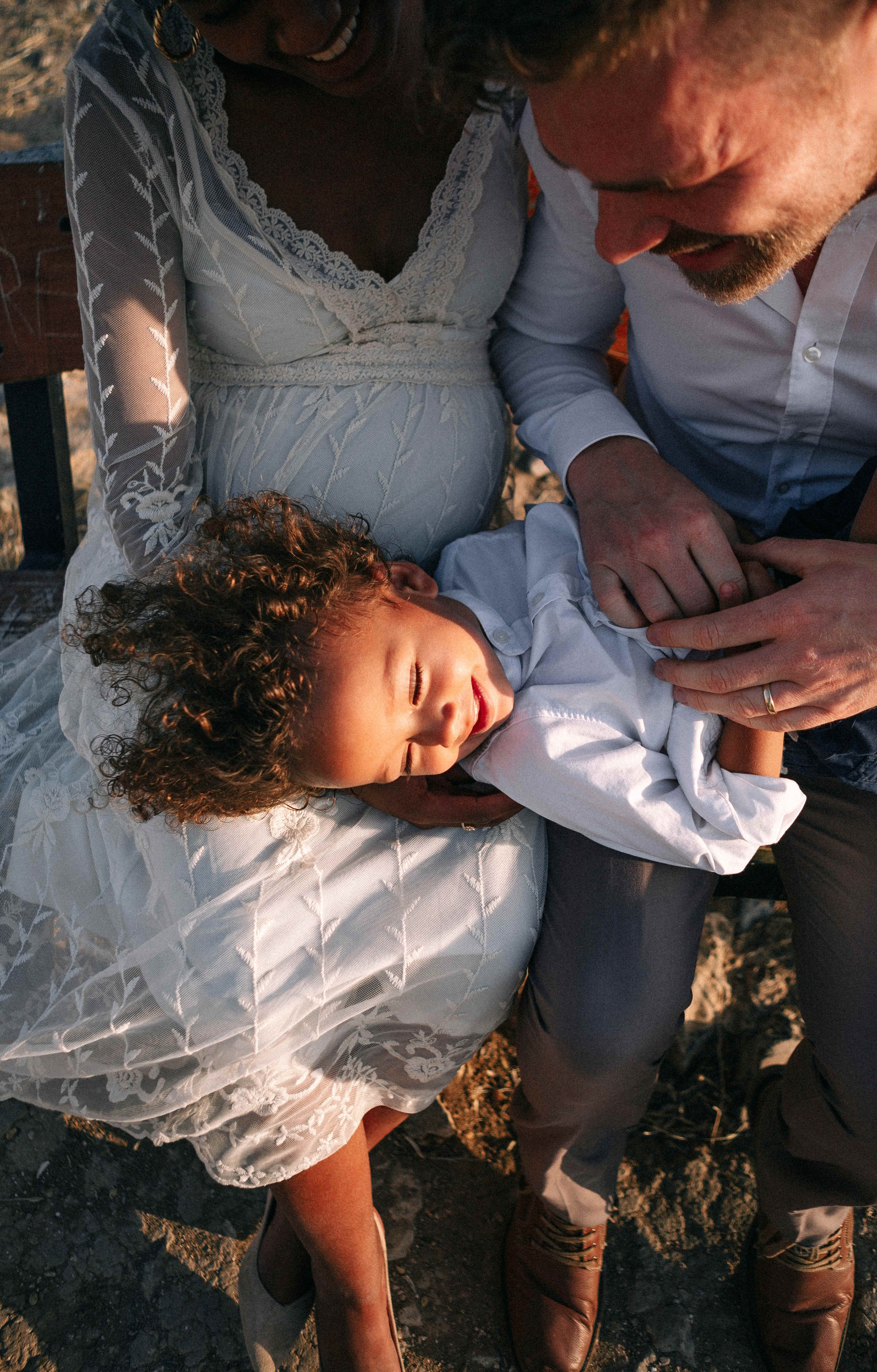 PHOTO SESSION IN THE DESERT NEAR MAALE ADUMIM. PHOTOGRAPHER IN ISRAEL