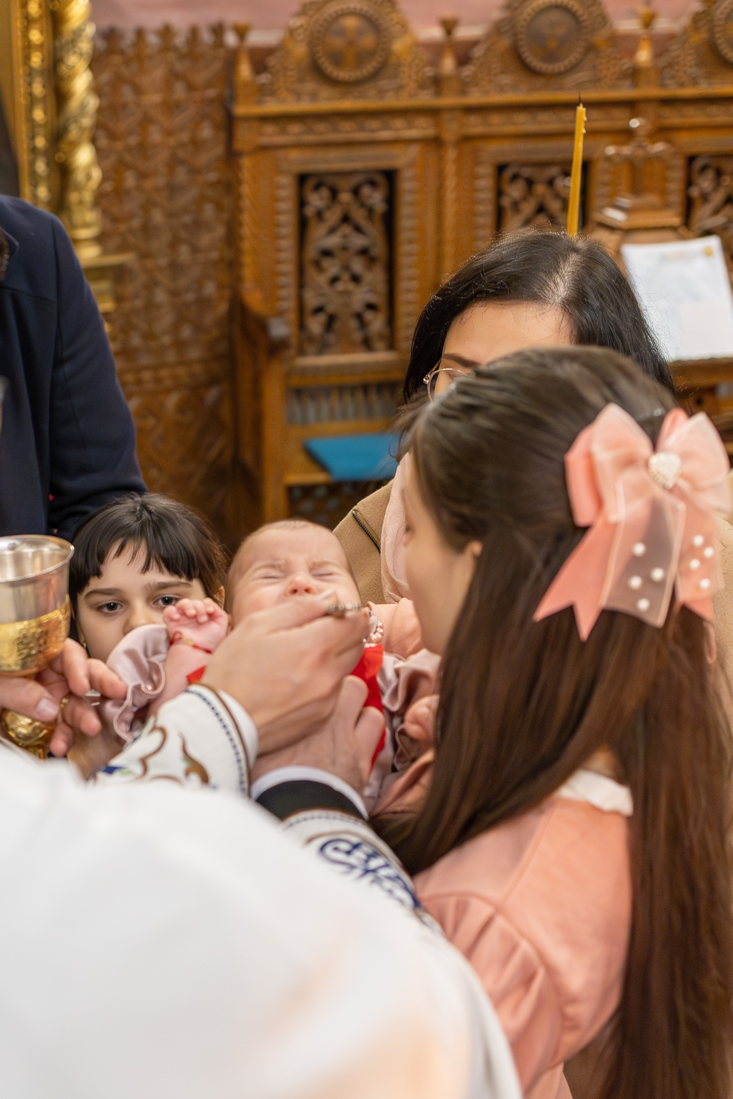 Roua-Maria. Fotograf. Lucrez cu oameni, produse și spații. Portret și fotografie creativă. Bacău, România. Lidia Savinoiu