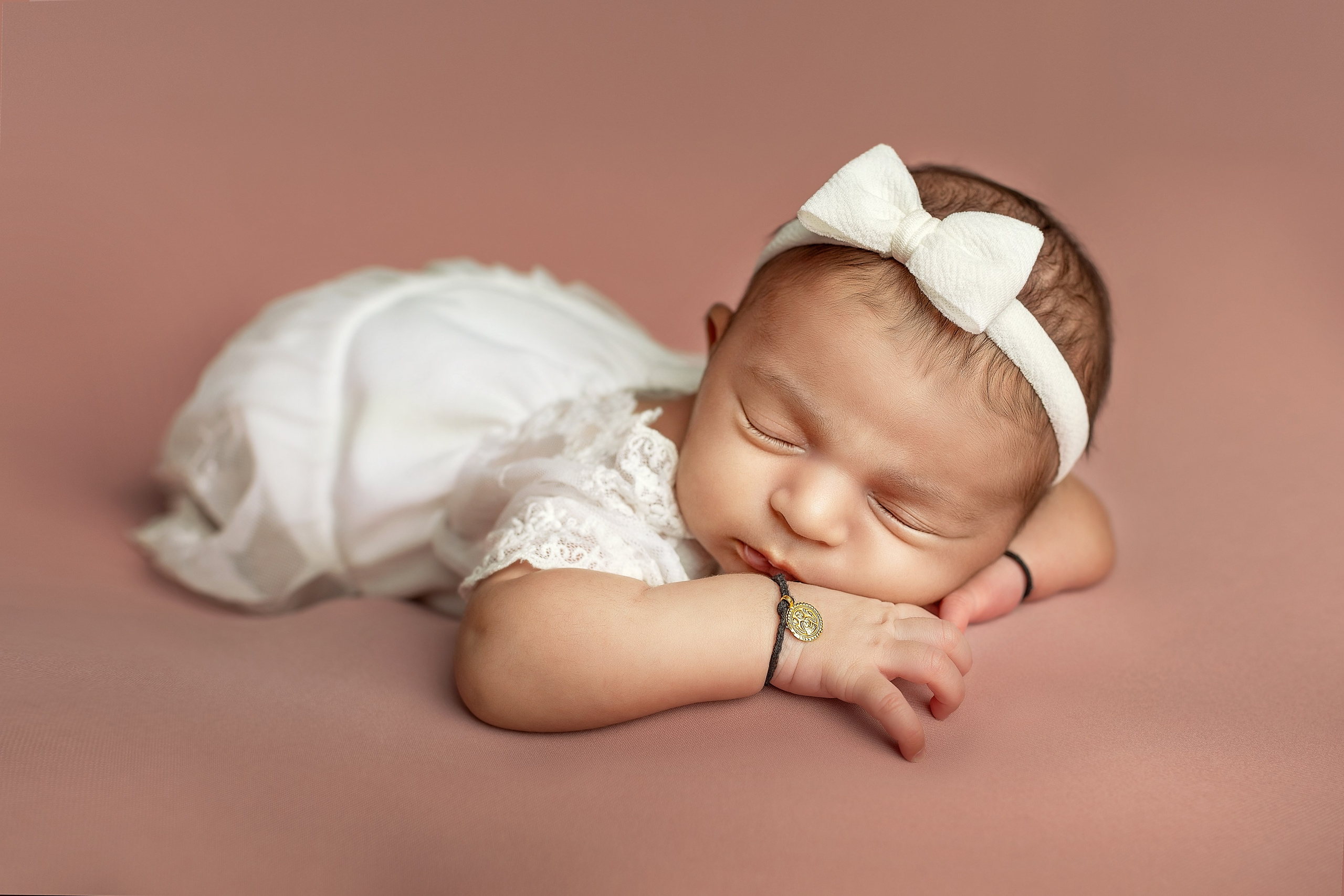 Priyanka with Baby Adida. Wedding & family photography in Seattle area. Helen Michelle photographer