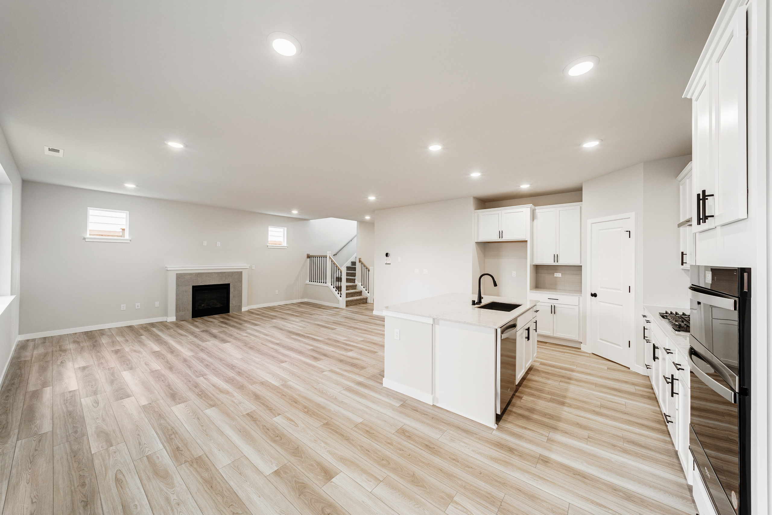 Real Estate photography. Washington state. EVAN ARISTOV WEDDING PHOTOGRAPHY — Seattle Wedding Photographer