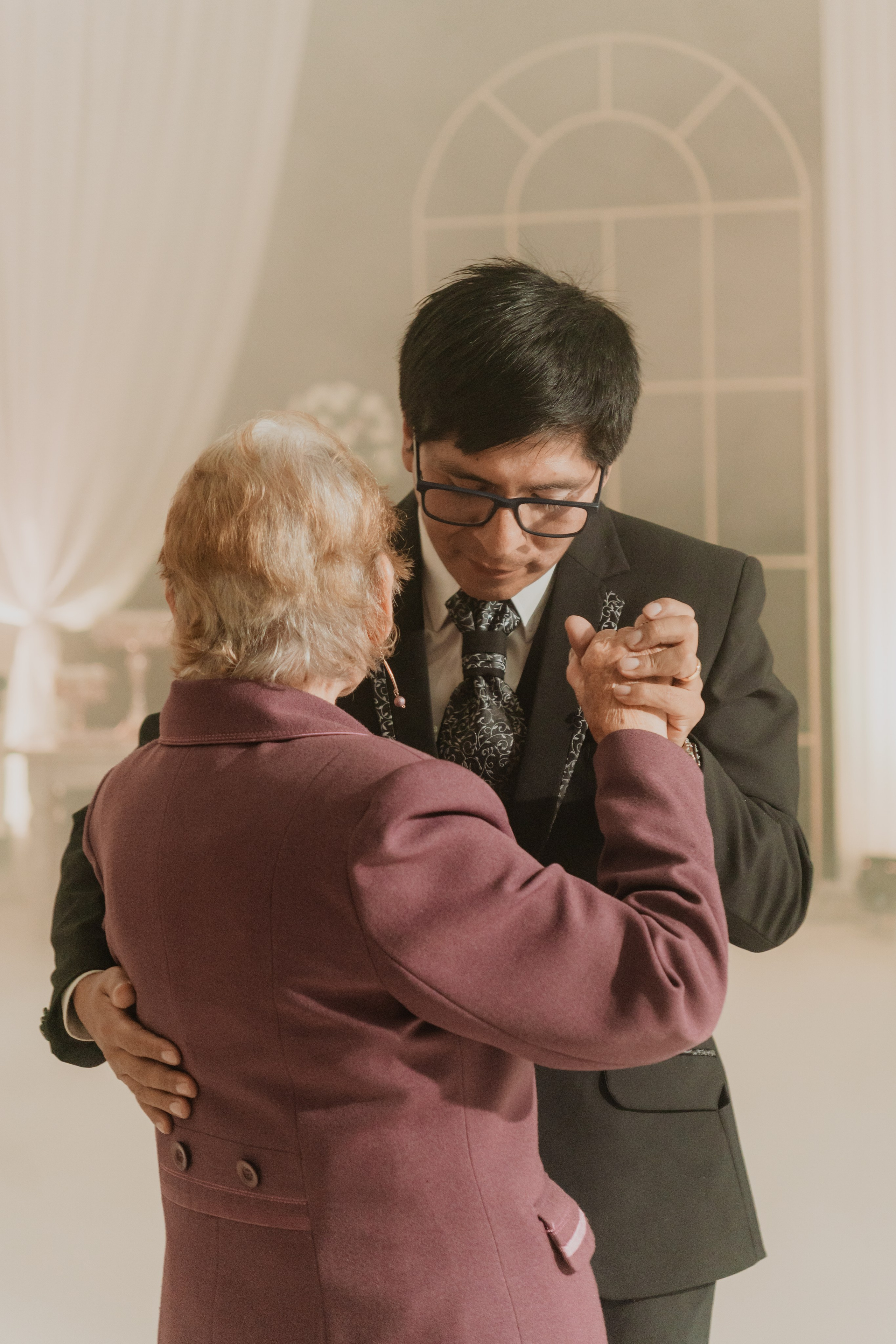 FERNANDO + MARIBEL | BODA RELIGIOSA. Studio KVTA | Fotografía y Video de Bodas en Arequipa