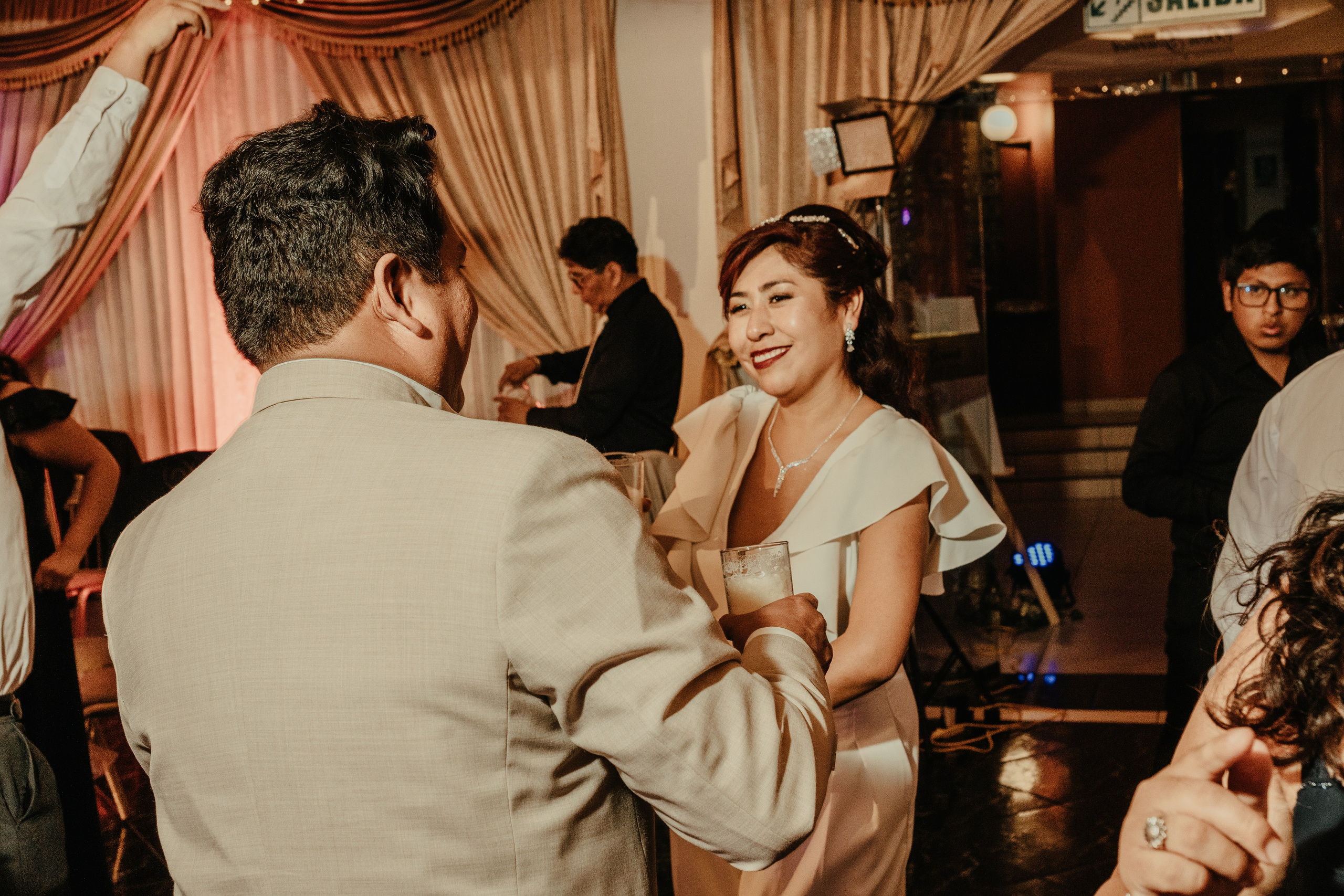 VANESSA + FRANKLIN BODA RELIGIOSA. Studio KVTA | Fotografía y Video de Bodas en Arequipa