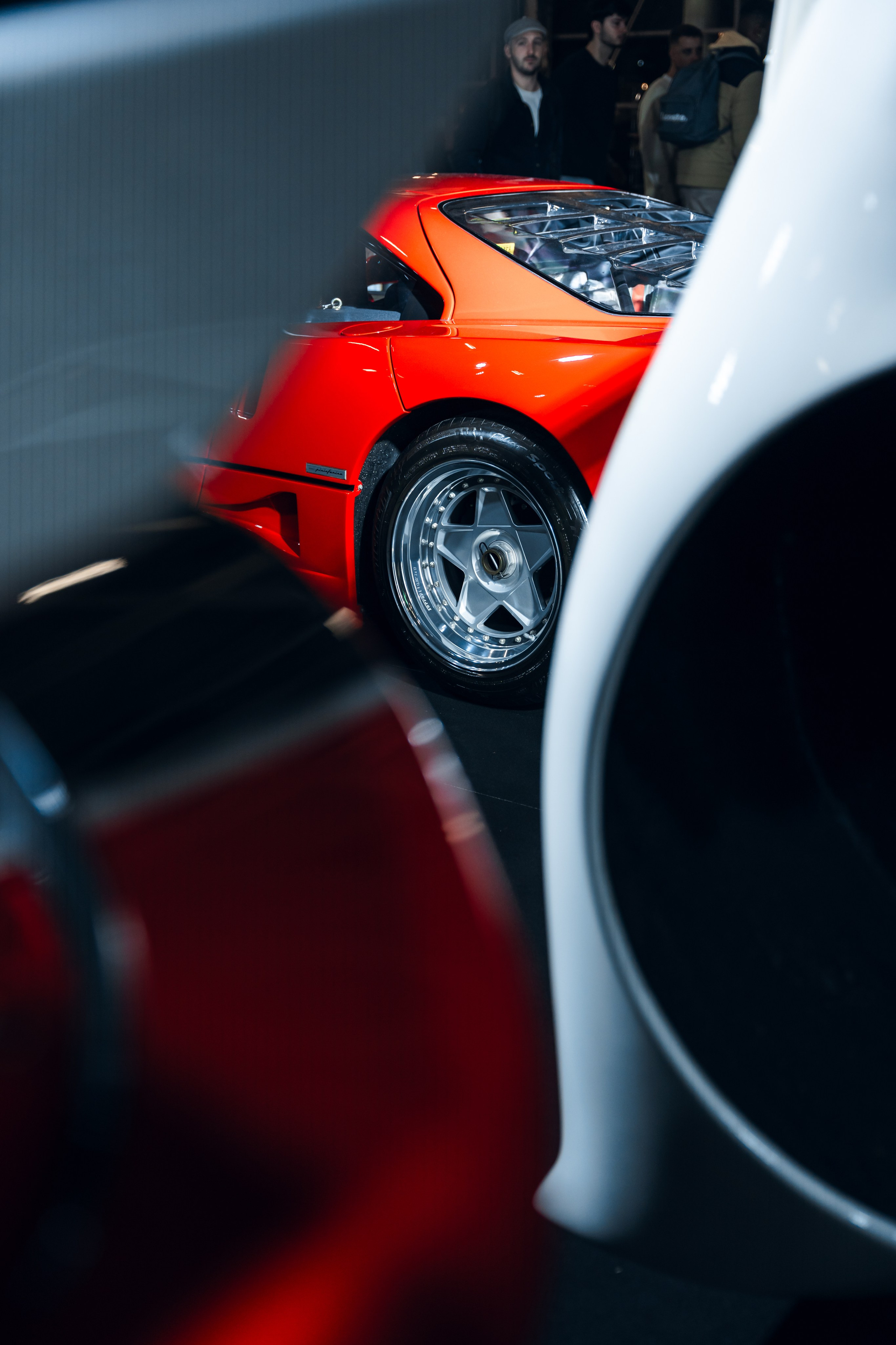 Retromobile 2026. Photographe de voitures à Paris — Vitalii Motruk