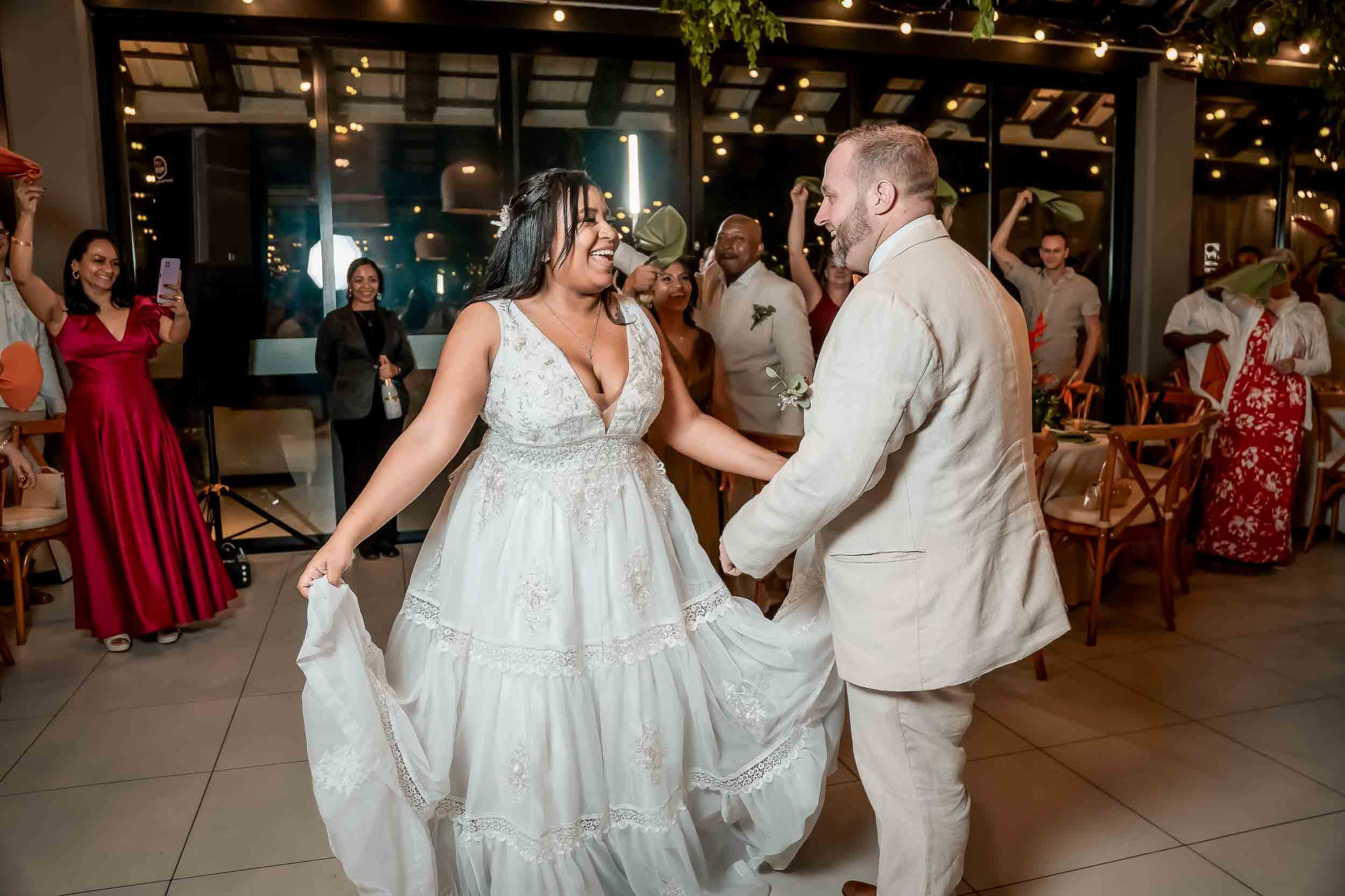 Boda en Cali. La Reserva eventos - Jully & Jonathan. Karen Ortiz Photography / Fotógrafo profesional en Cali - Colombia