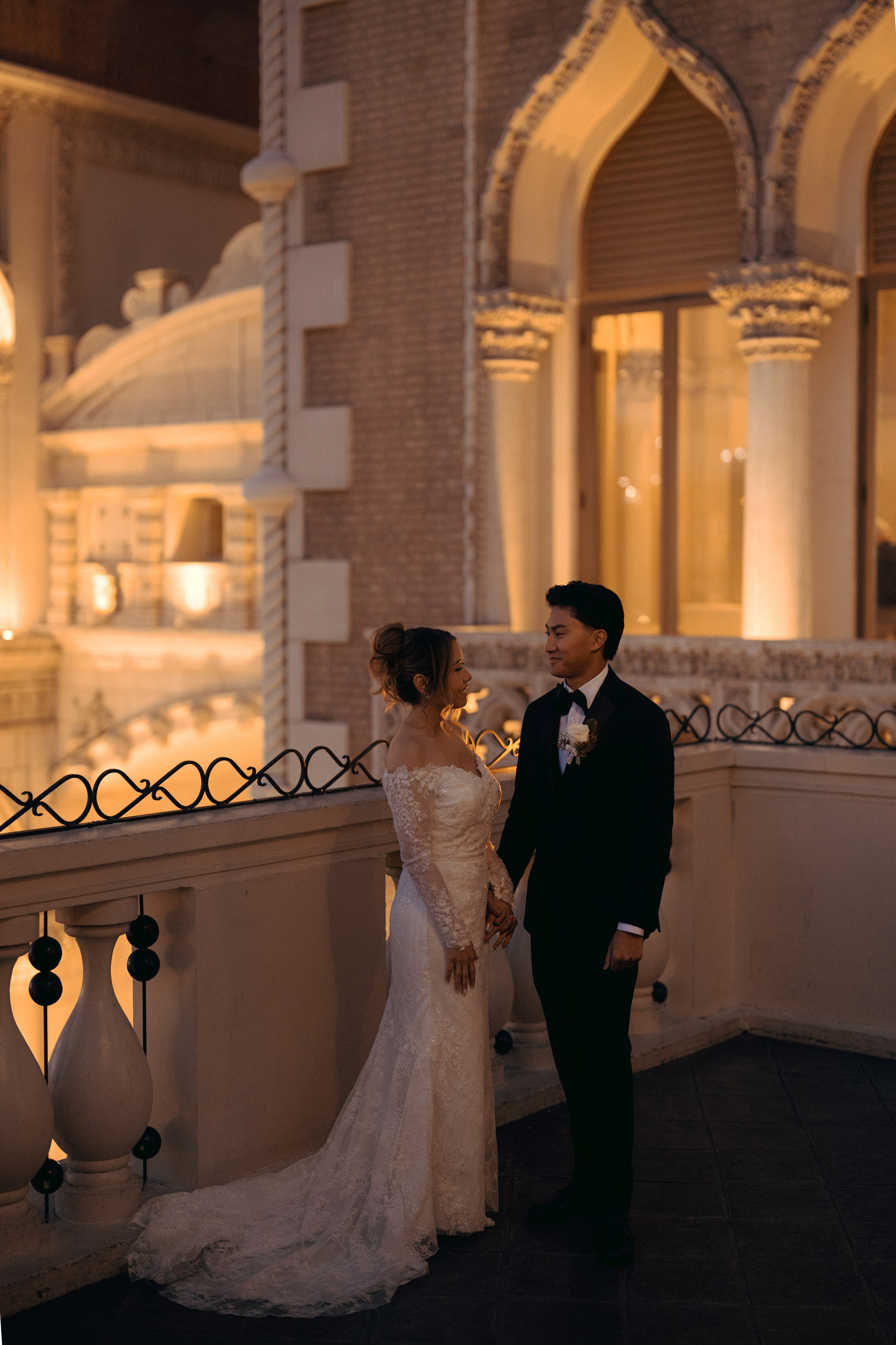 A&R. Wedding & elopement photographer Viktoriya Kravtsov. Las Vegas