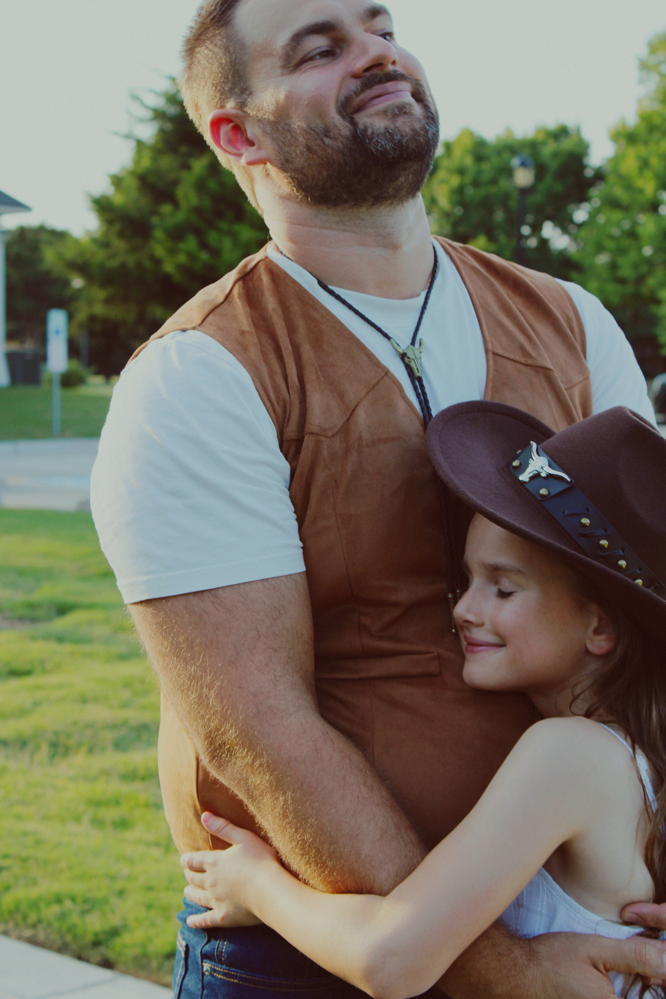 Texas Countryside Family Photoshoot in Cowboy Style. Lana Petrychenko — Portrait & Family Photographer. Valencia, Spain