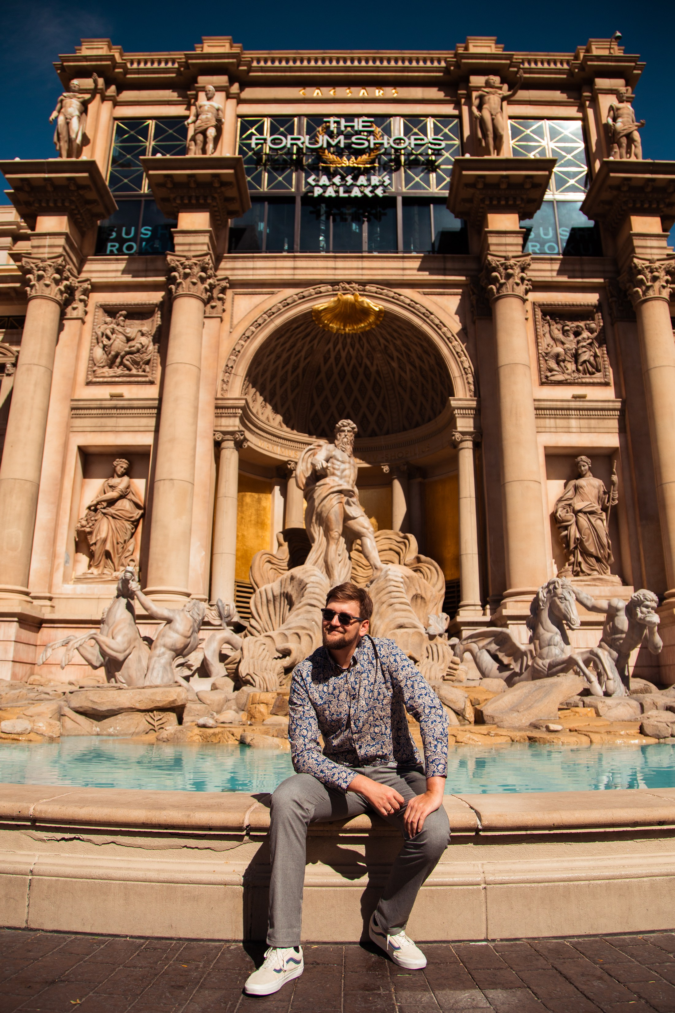 N&Y. Wedding & elopement photographer Viktoriya Kravtsov. Las Vegas