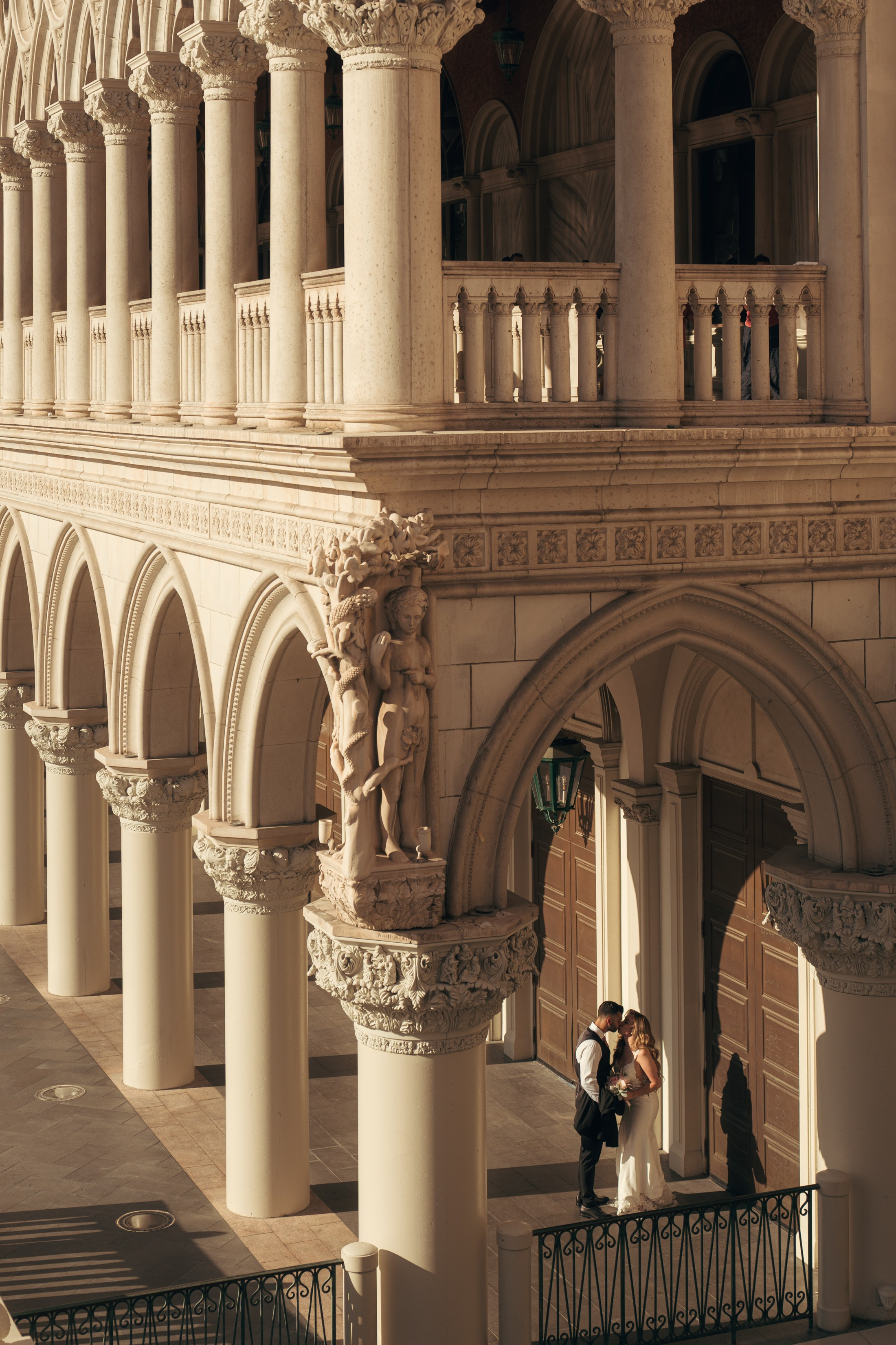 Valentin&Amber. Wedding & elopement photographer Viktoriya Kravtsov. Las Vegas