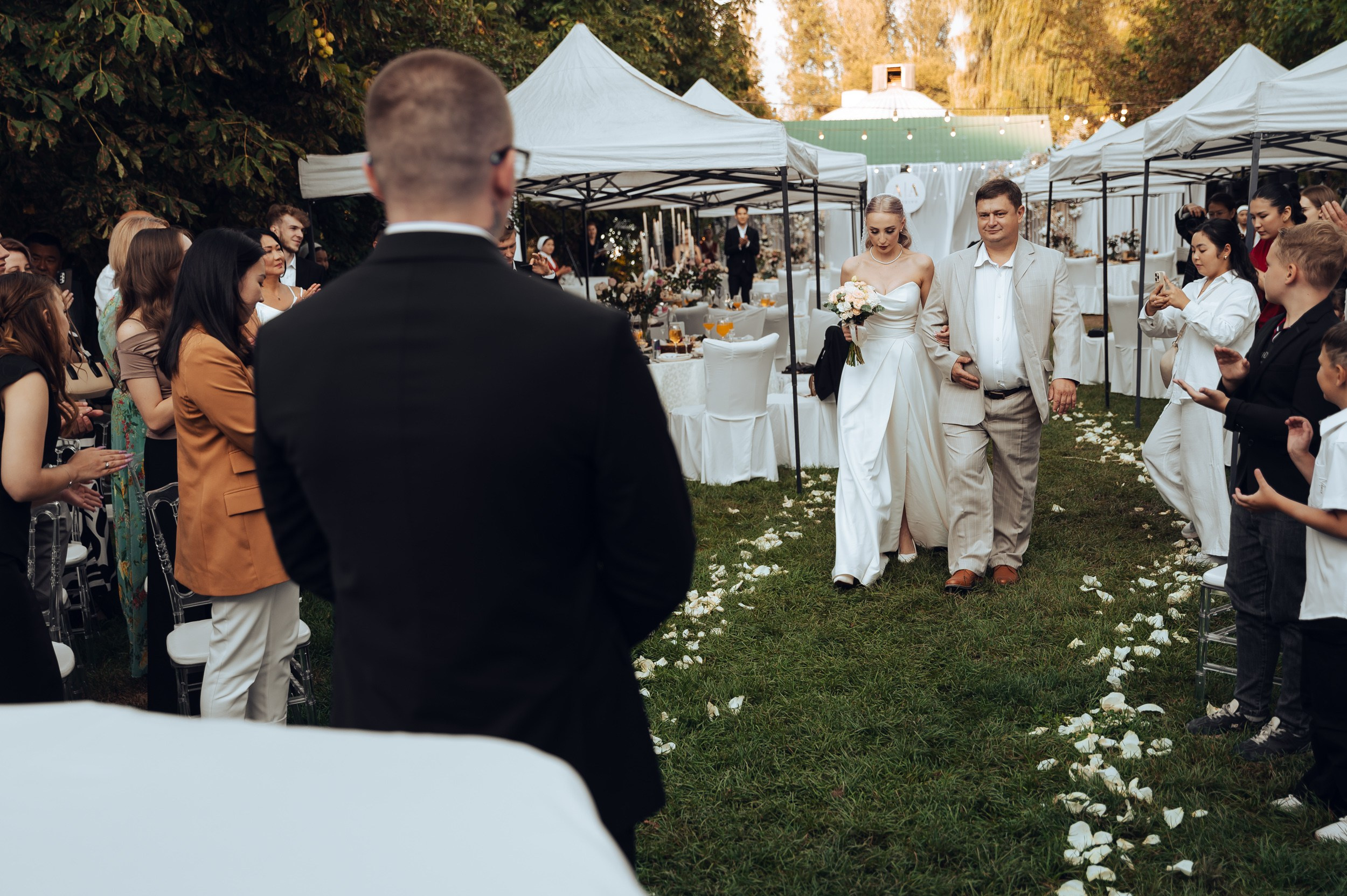 Алексей & Анастасия. Фотограф в Бишкеке Андрей Кавешников