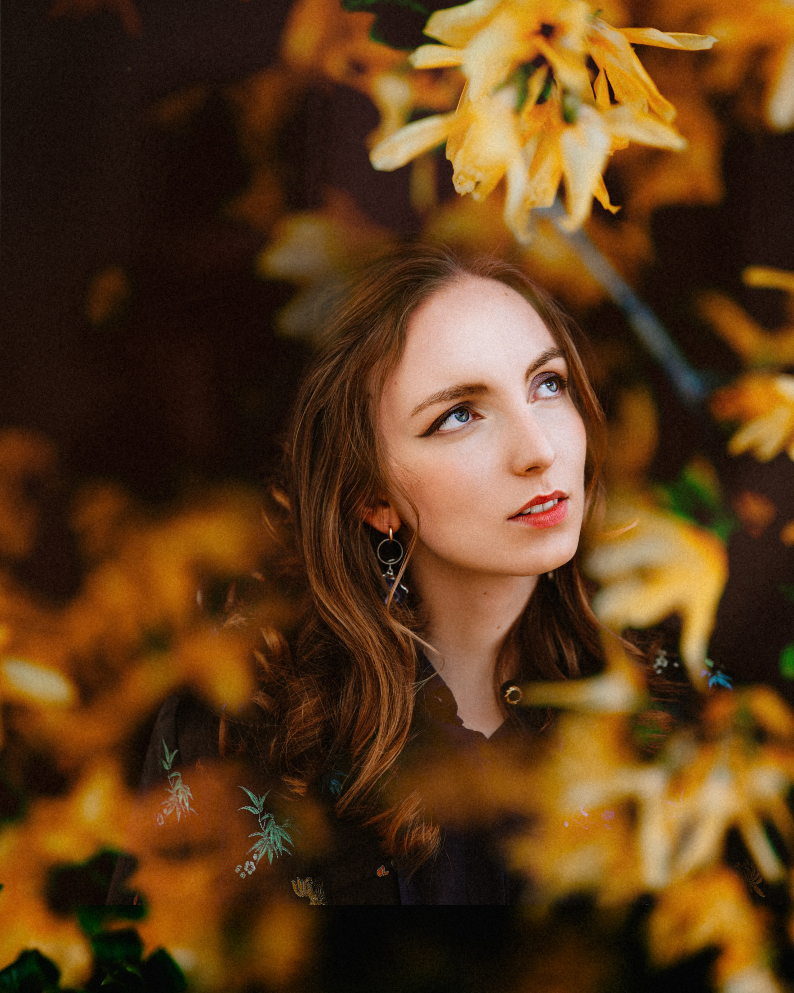 Spring Photoshoot in Yellow Flowers. Moth & Moss Photography
