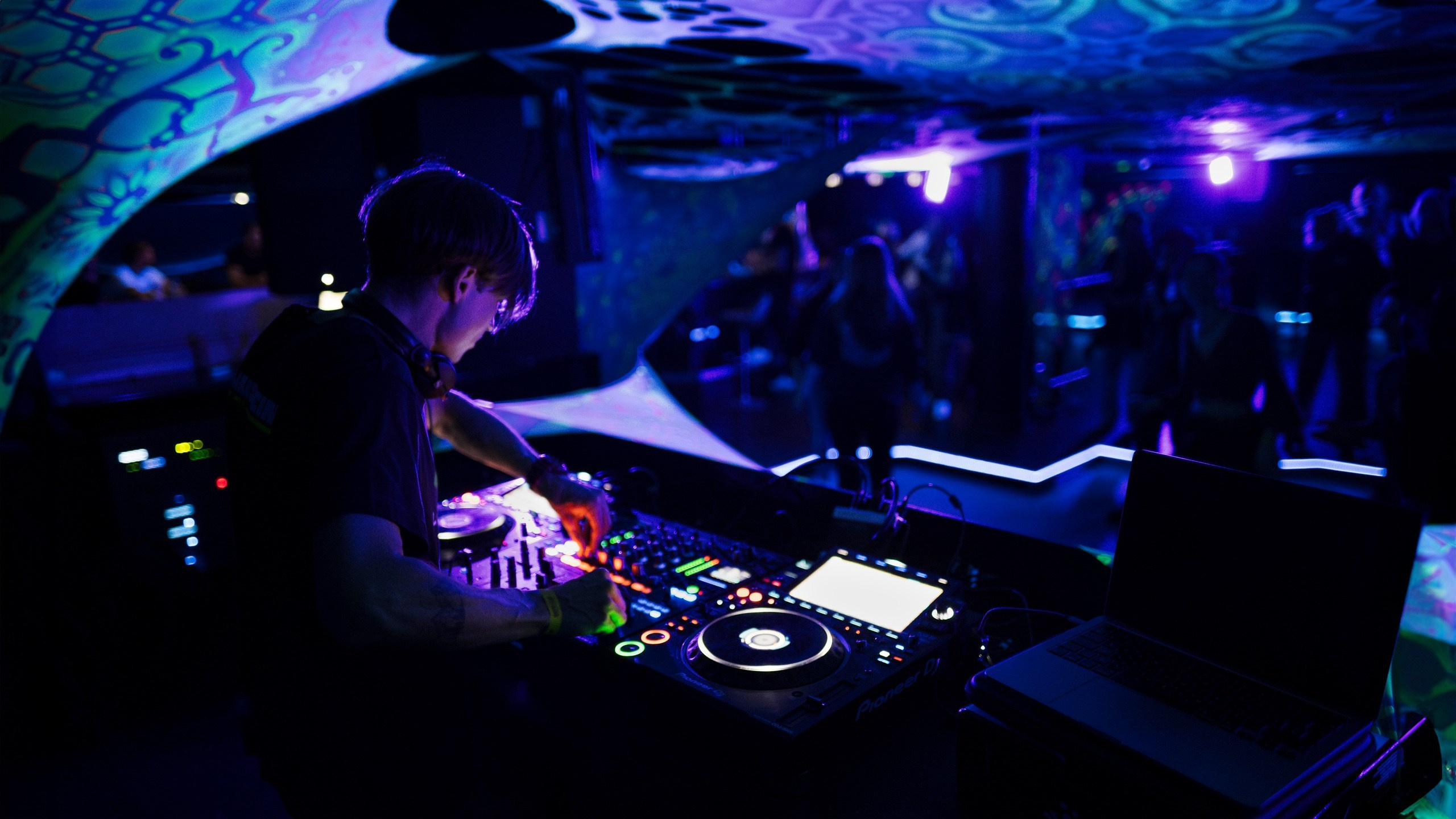 808Media – Professionelle Foto- und Videografie für Restaurants, Hotels, Events und Hochzeiten in Innsbruck und Tirol