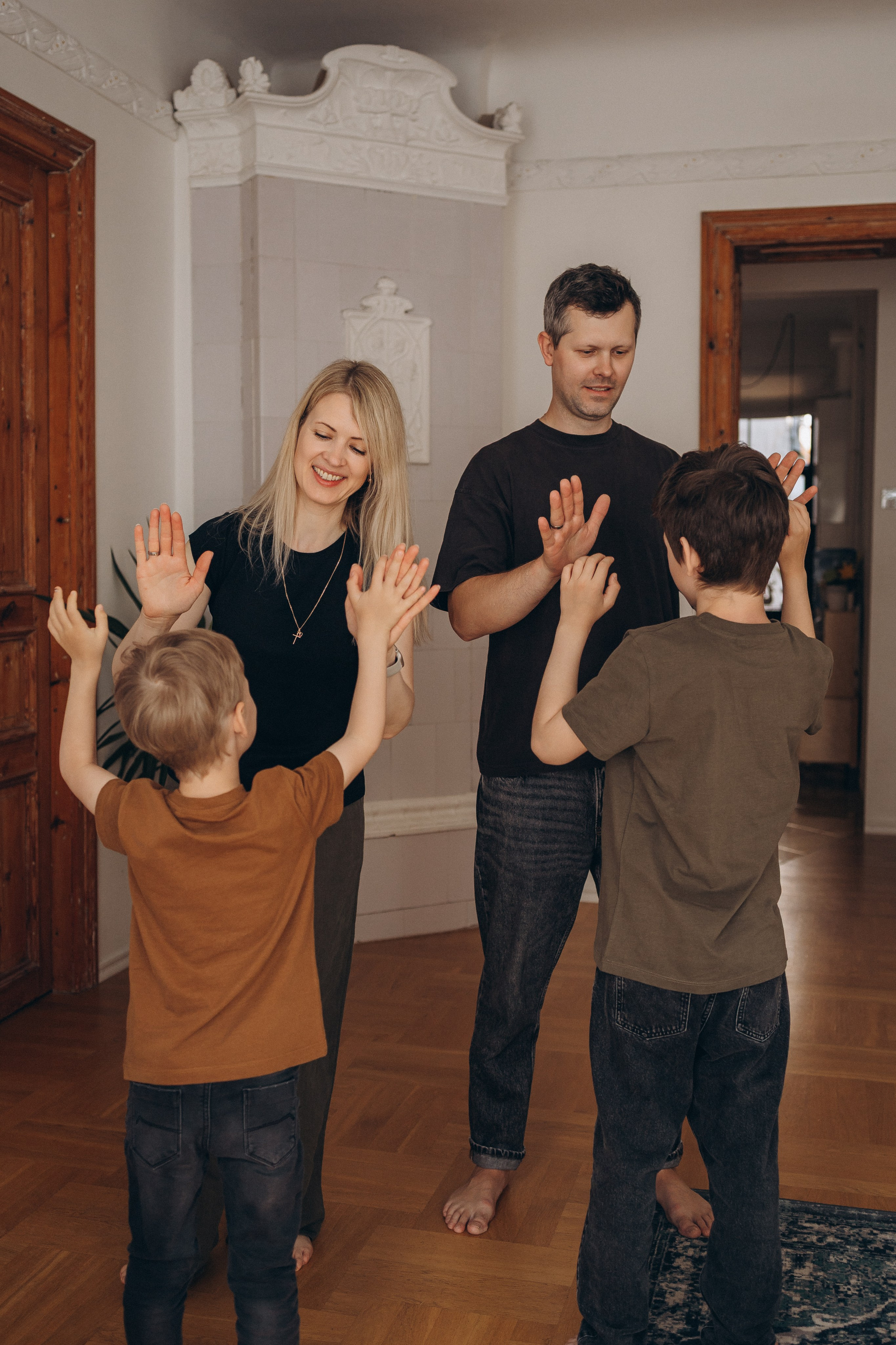 LAURAS ģimene. GALVENĀ