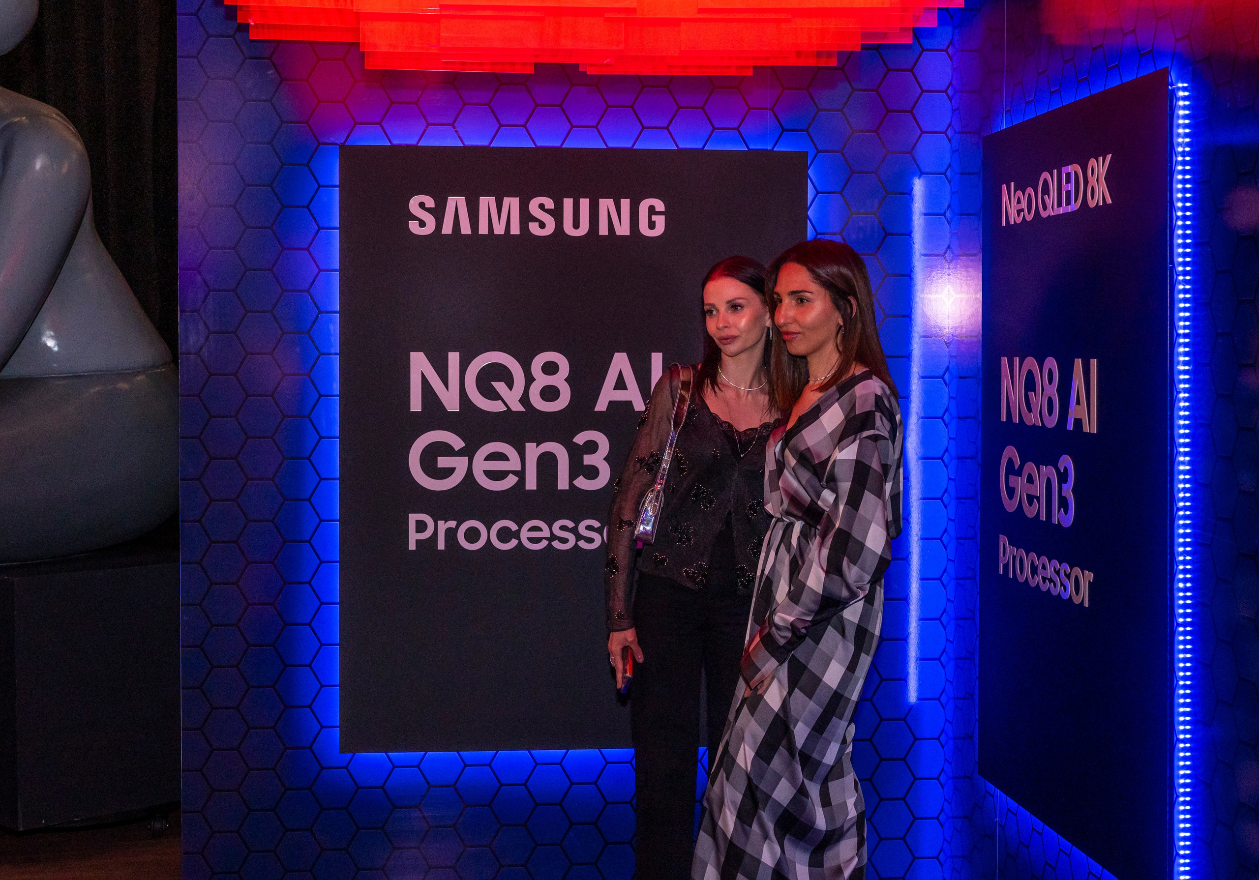 РЕПОРТАЖ. Фотограф в Ереване Карина Тоноян