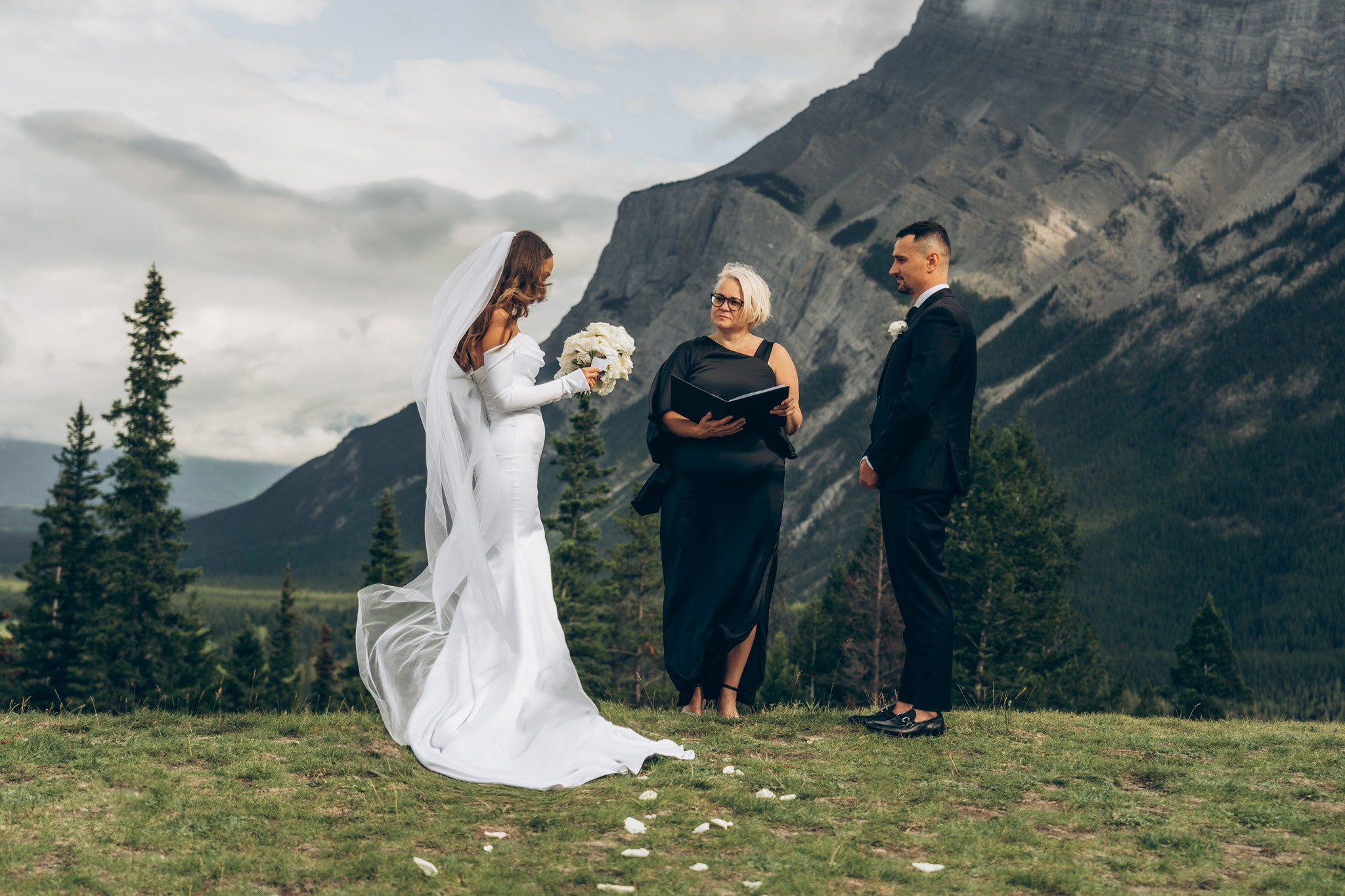Wedding. Wedding and family photographer in Calgary Kate Beliaeva