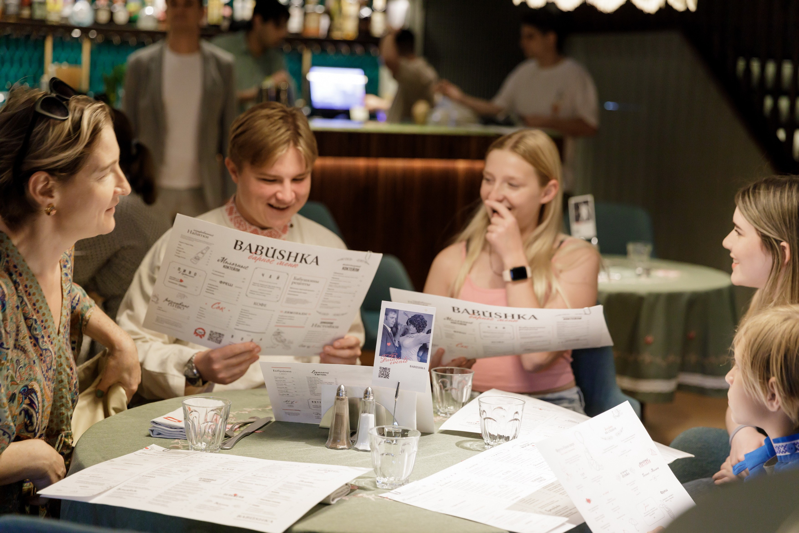 Maslenitsa at Babushka Restaurant, Dubai 2024. Photographer Anna Curly | Weddings and Events in Dubai