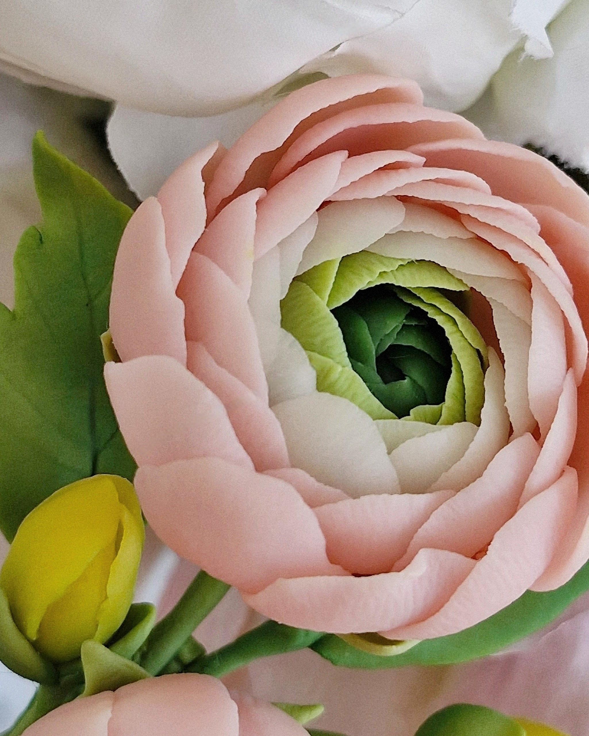 Броши с цветами / Blumen-Broschen ➜. Oksana Paul-Gardinen-Design Oksana Paul ✧ Art of Gardinen & Textile Design ✧ Polymer Clay Art & Handmade Creatures