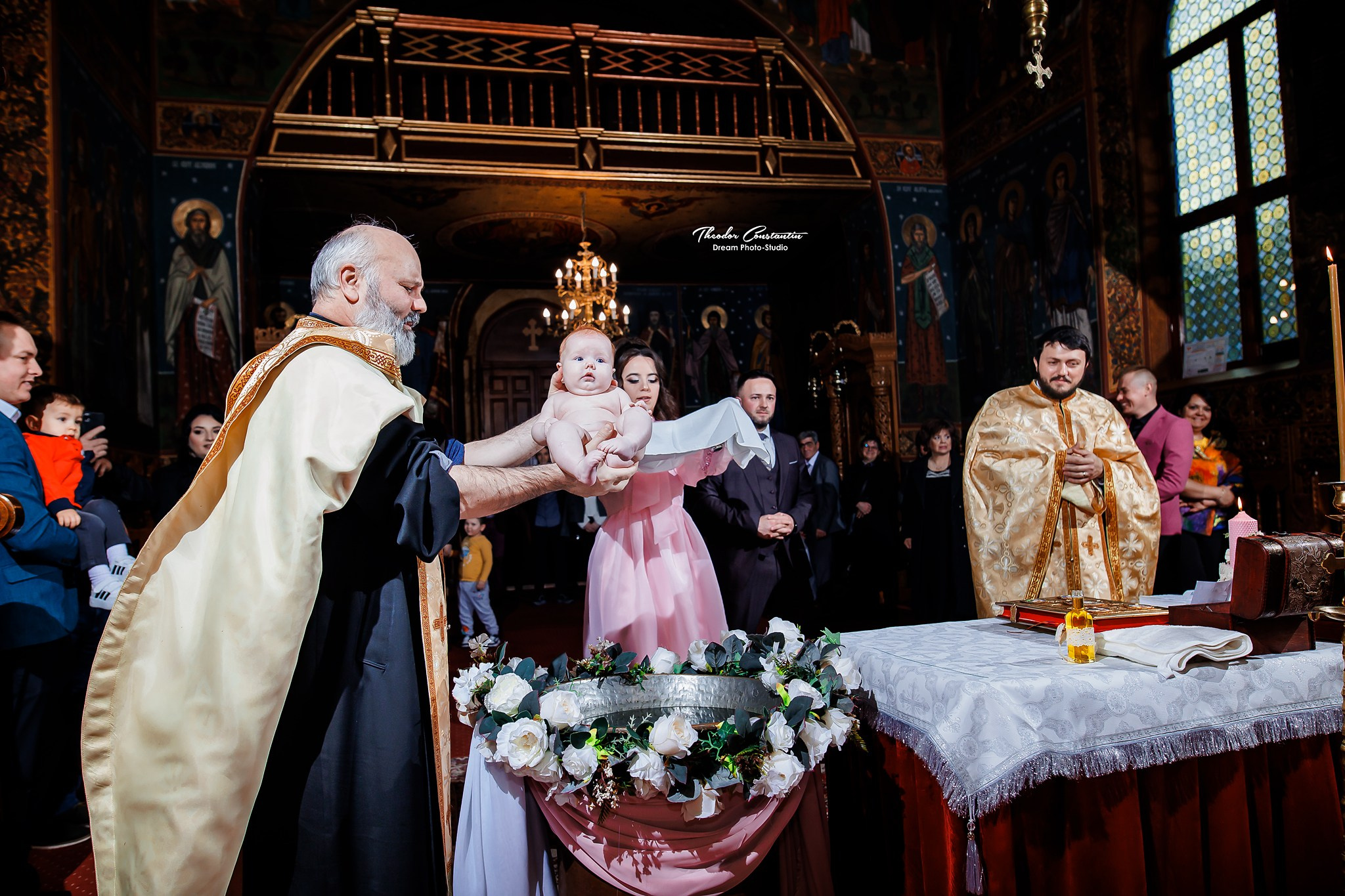 Botez. Dream Studio Galați – ședințe foto profesionale pentru familie, portrete și evenimente