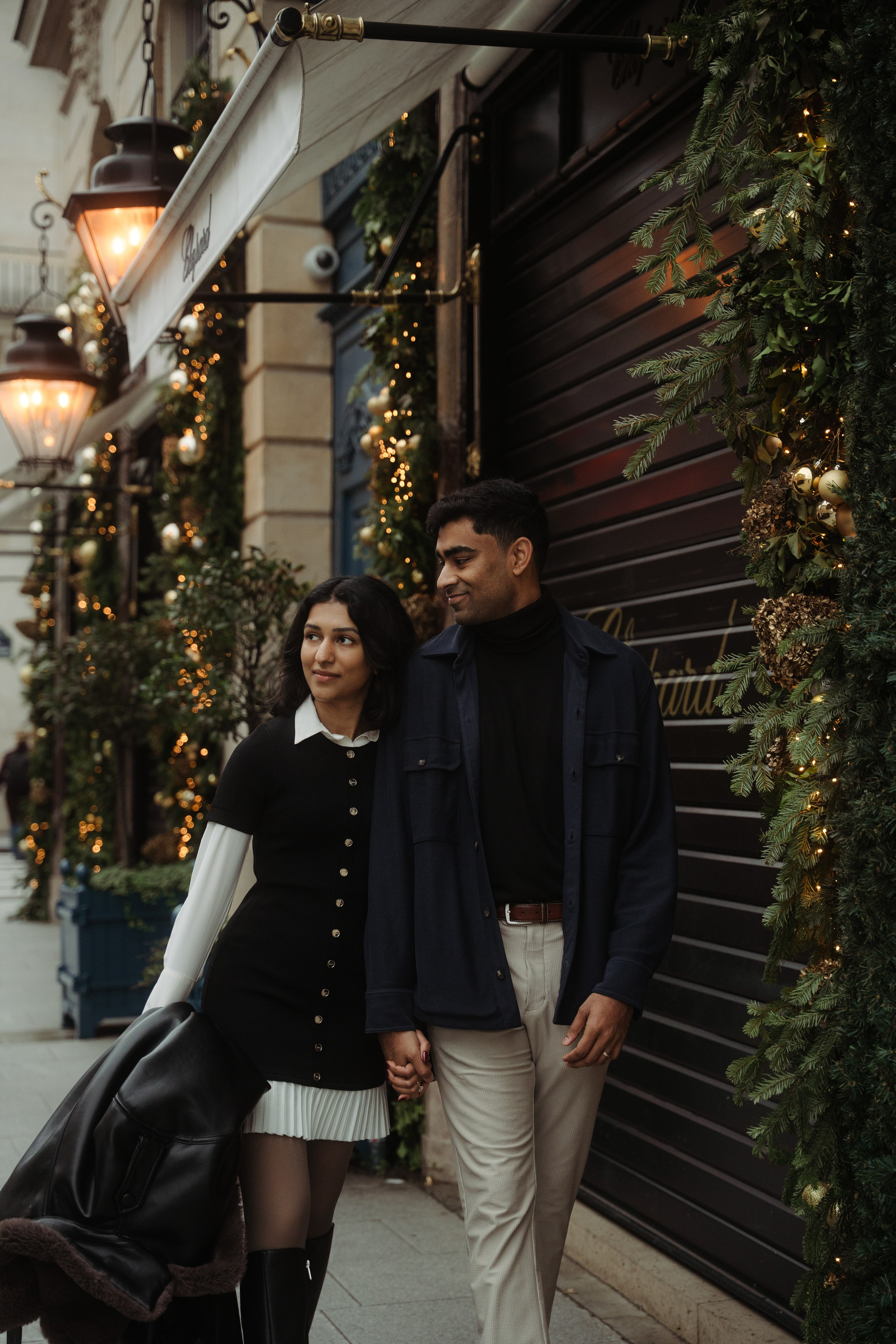 Abi & Sai — Christmas in Paris. Фотограф в Париже Полина Осипова