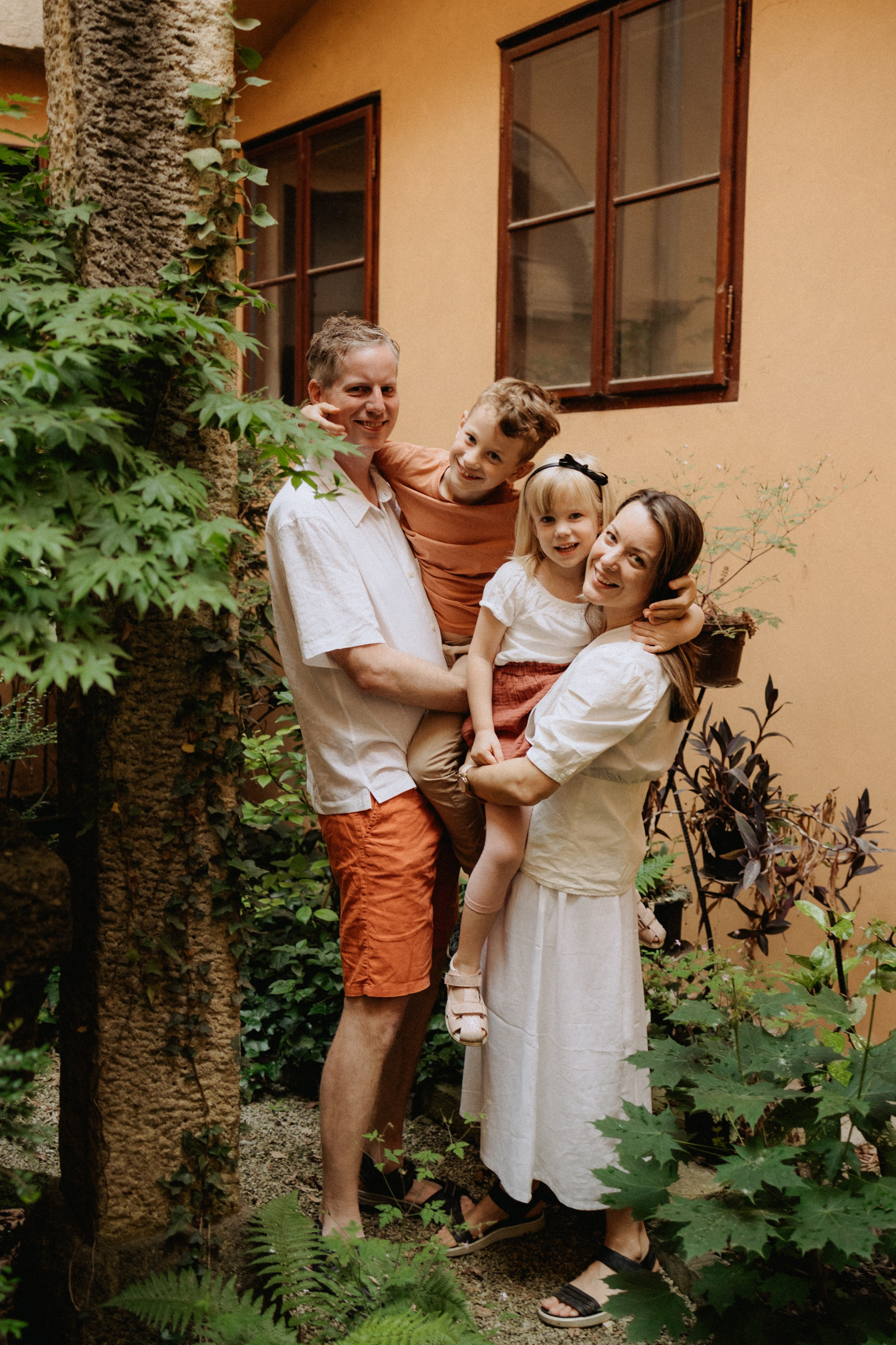 Family in the city. Elena Gorobets. Photographer in Zagreb