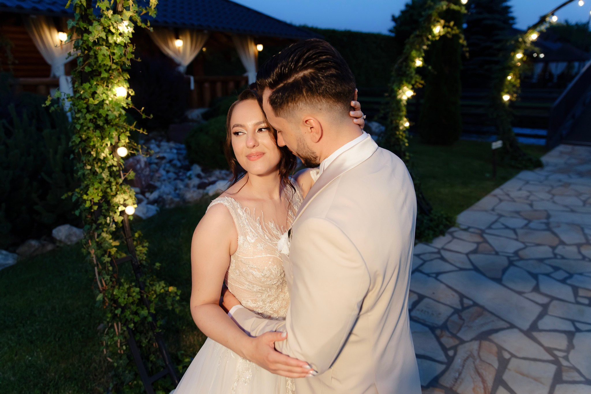 Ioana & Ionuț | Nuntă de poveste la Păstrăvăria Poiana din Mălini județul Suceava. Servicii foto-video profesionale, pentru momente de neuitat