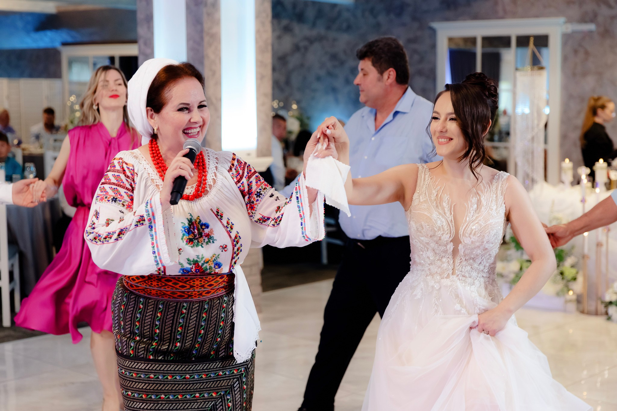 Ioana & Ionuț | Nuntă de poveste la Păstrăvăria Poiana din Mălini județul Suceava. Servicii foto-video profesionale, pentru momente de neuitat