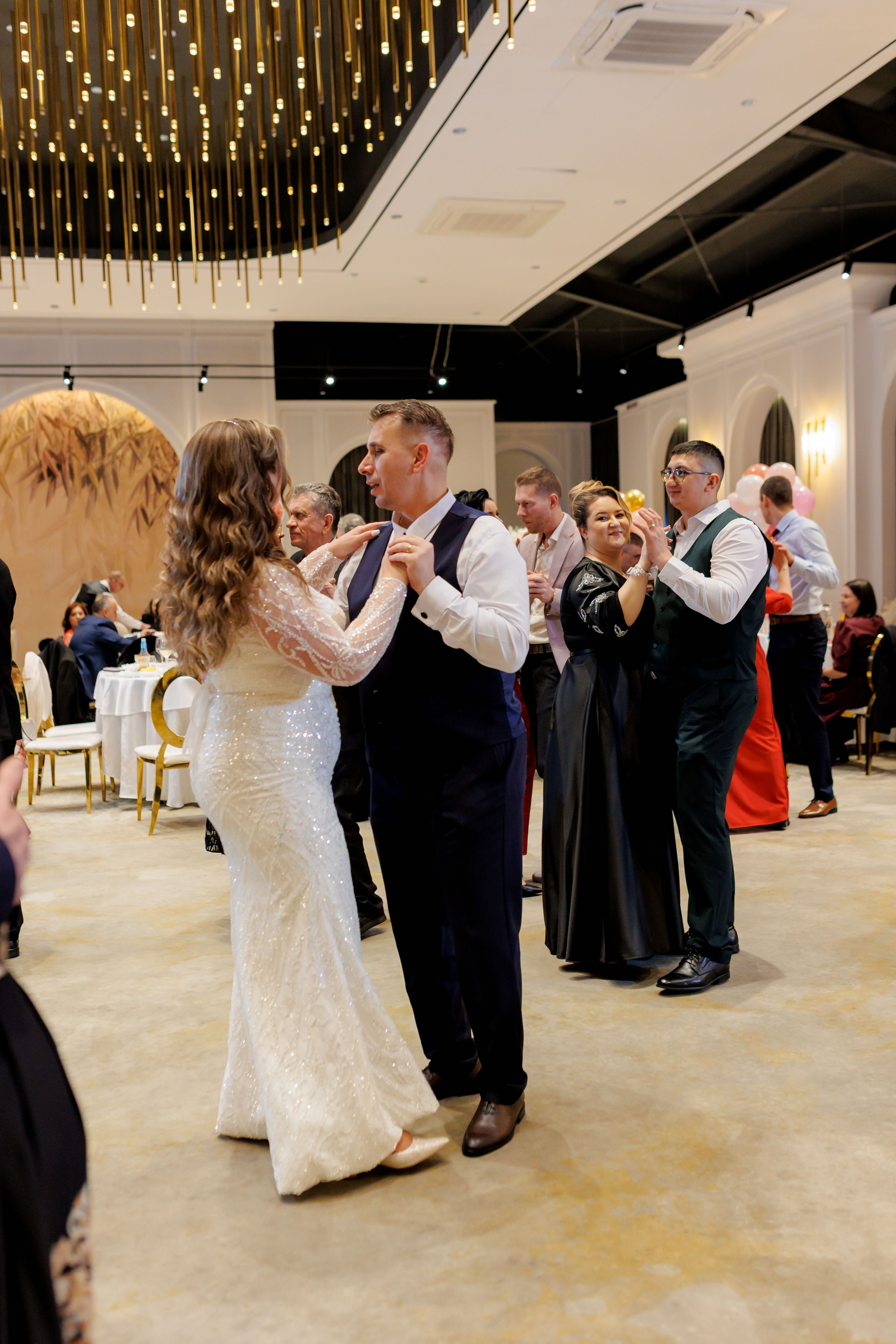 Povestea voastră, regizată de noi |Cristi Turculet Videograf Nuntă Suceava | wedding highlight. Servicii foto-video profesionale, pentru momente de neuitat