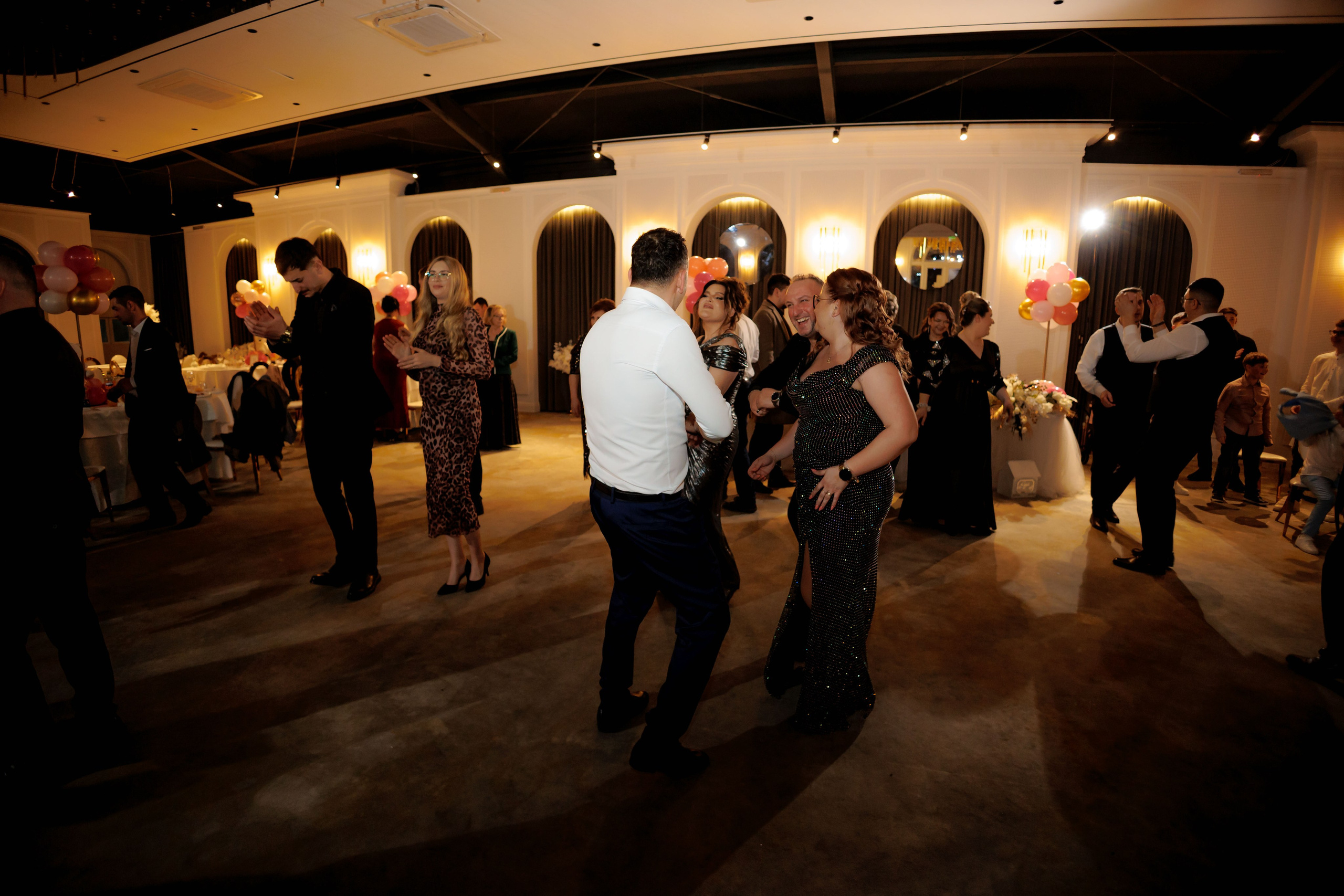 Povestea voastră, regizată de noi |Cristi Turculet Videograf Nuntă Suceava | wedding highlight. Servicii foto-video profesionale, pentru momente de neuitat