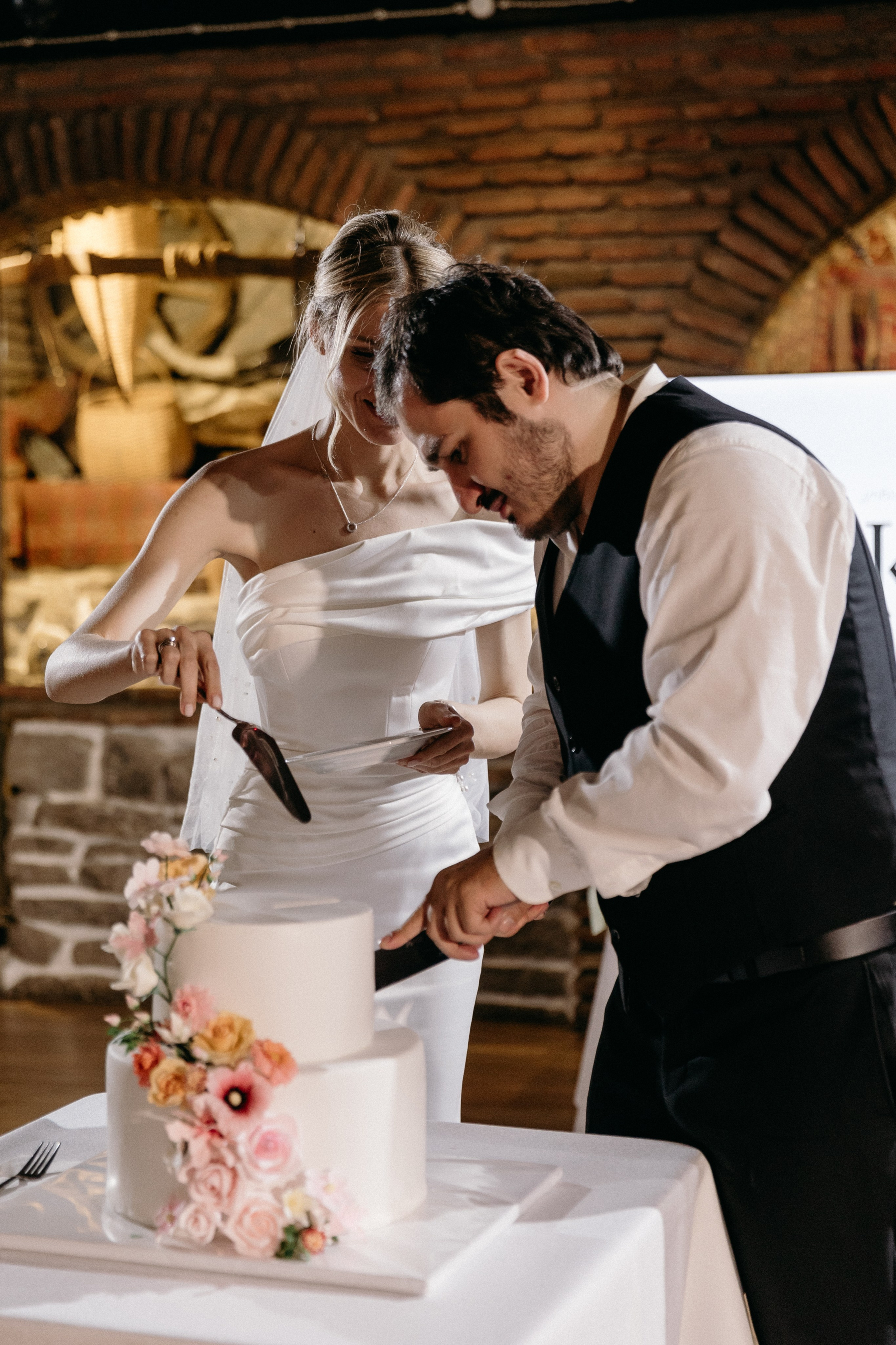 Alexandra & Koba. Photographer Anna Nazarenko