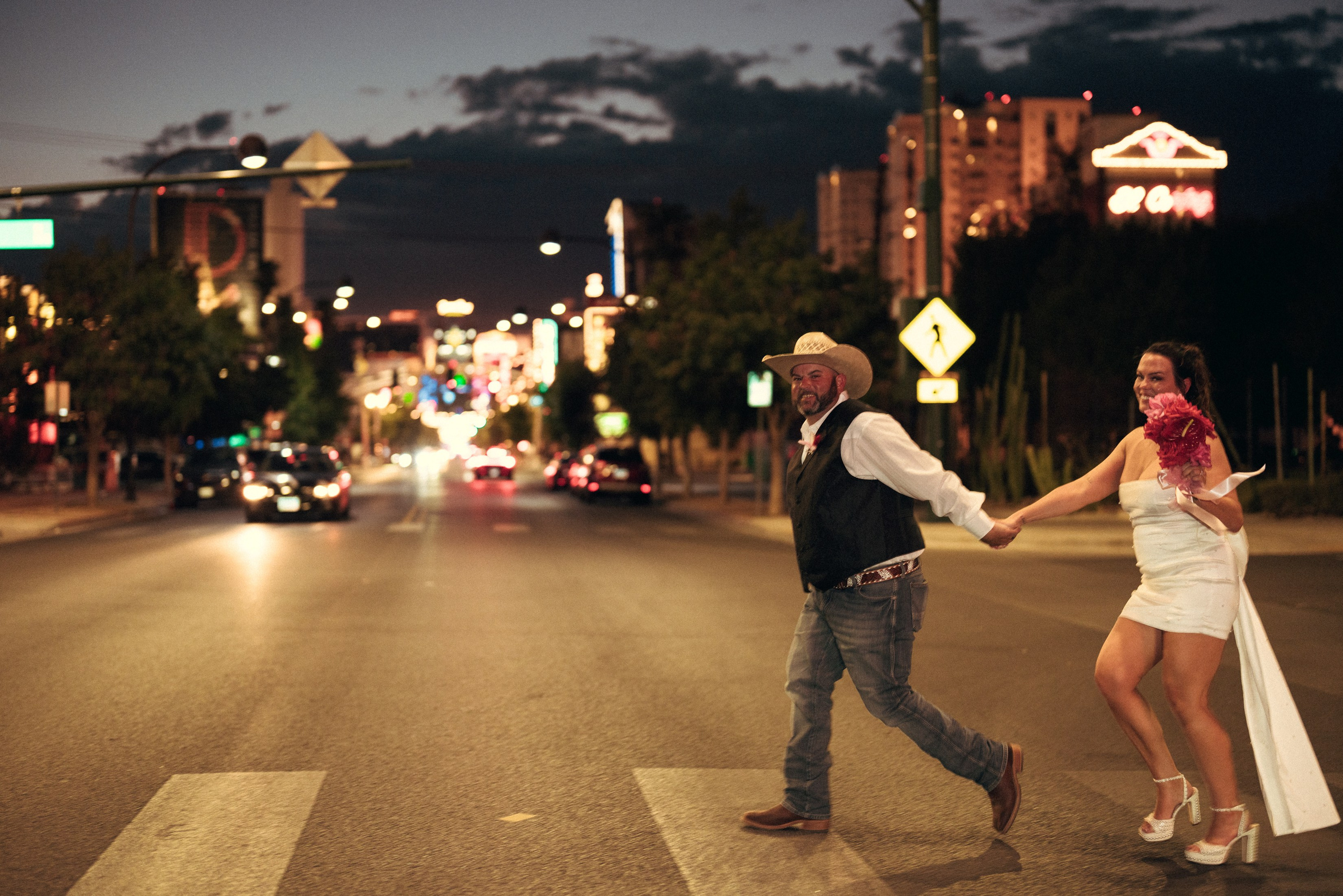 Jaye&Richie. Wedding & elopement photographer Viktoriya Kravtsov. Las Vegas