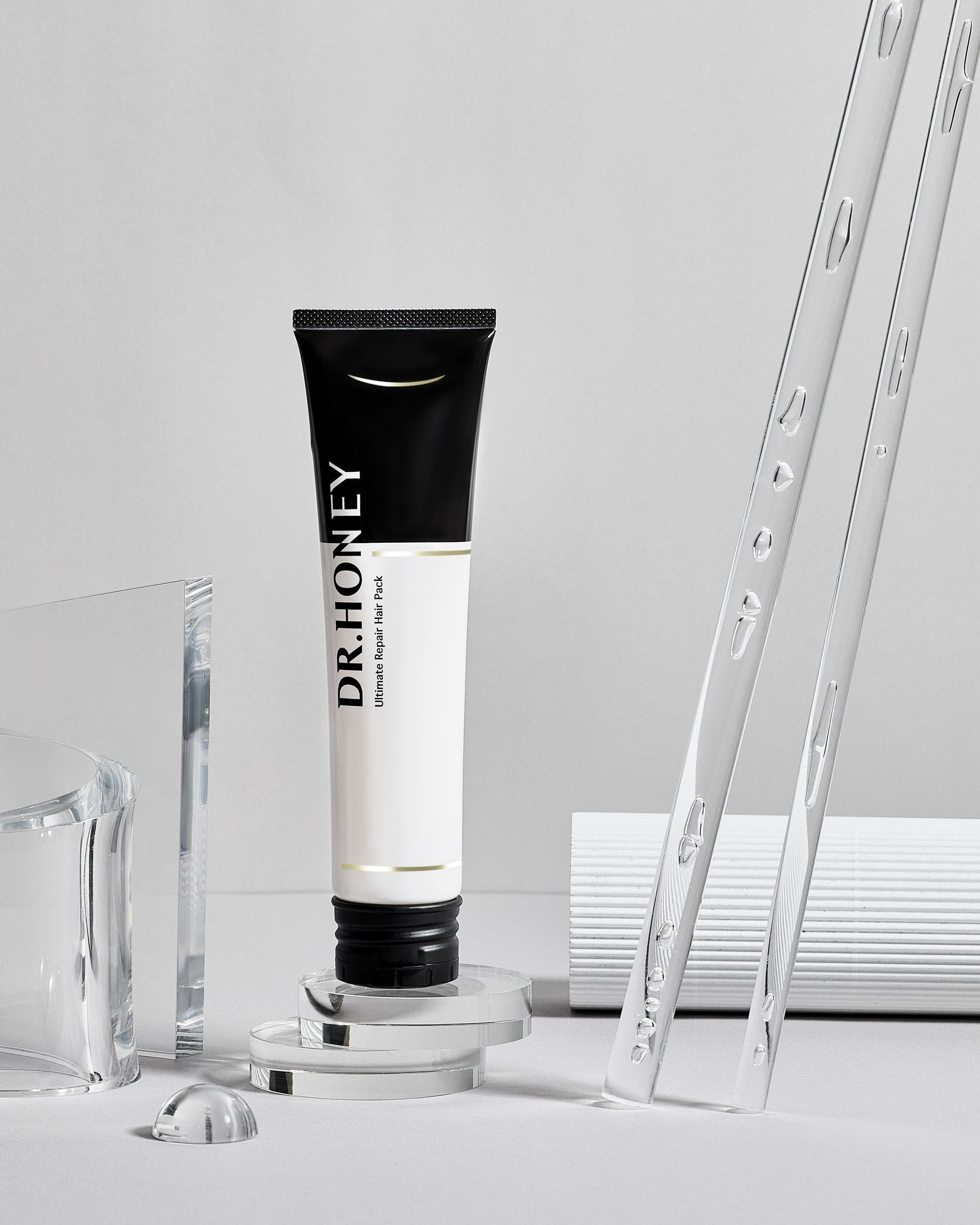 DR. HONEY. Beauty & Commercial Retouching — Valerie Mo