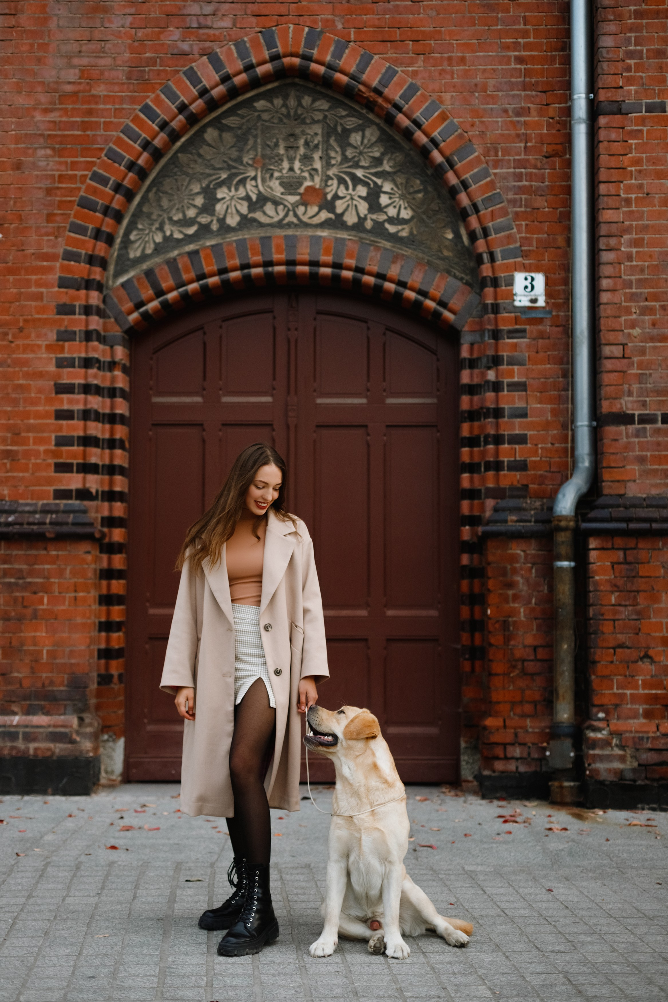 Katya & labrador. Kaja | fotograf psów we Wrocławiu
