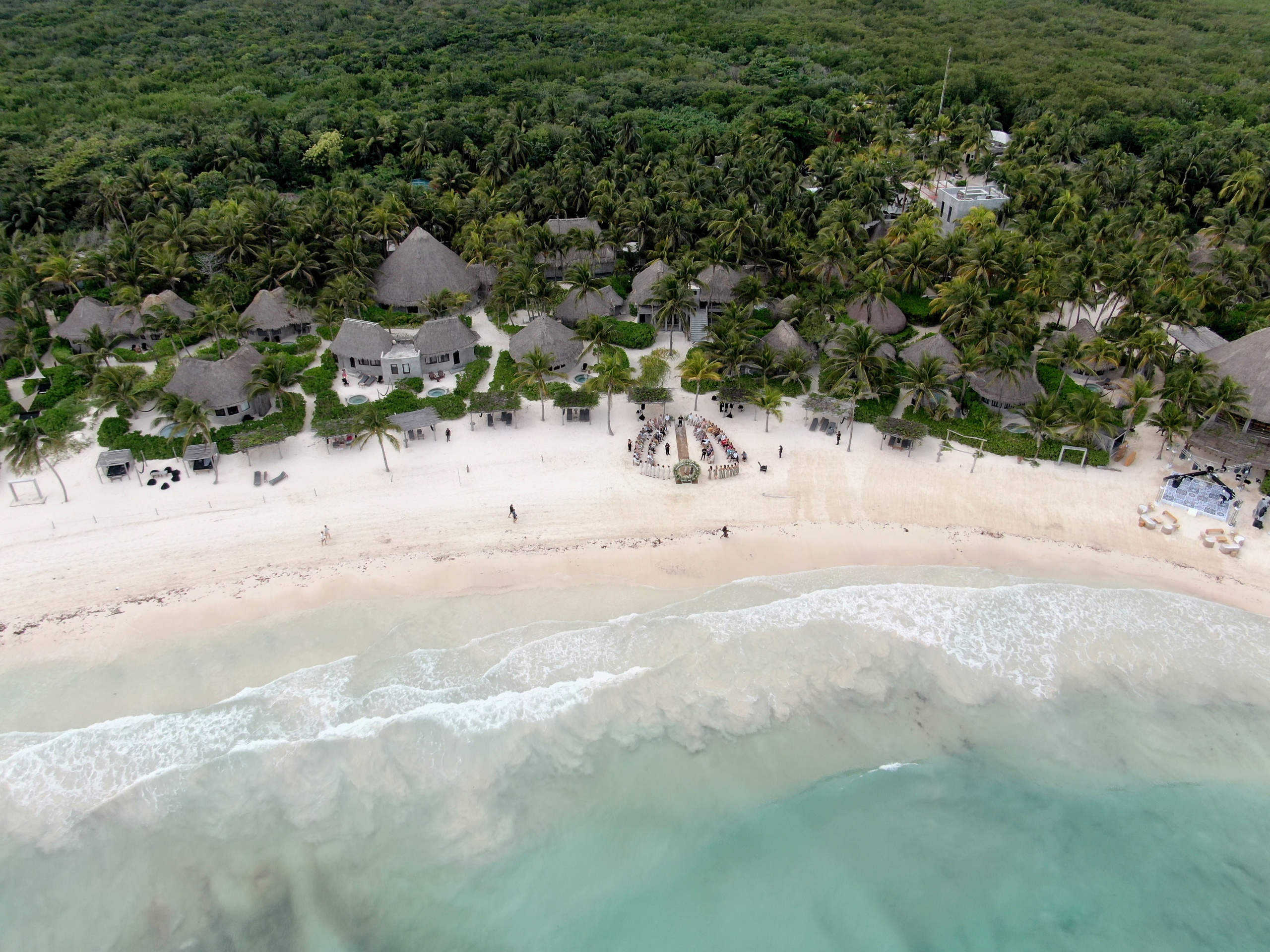Wedding Photo Cancun. Alfredo Vazquez Wedding Films & Photography | Mexico & Destination Weddings