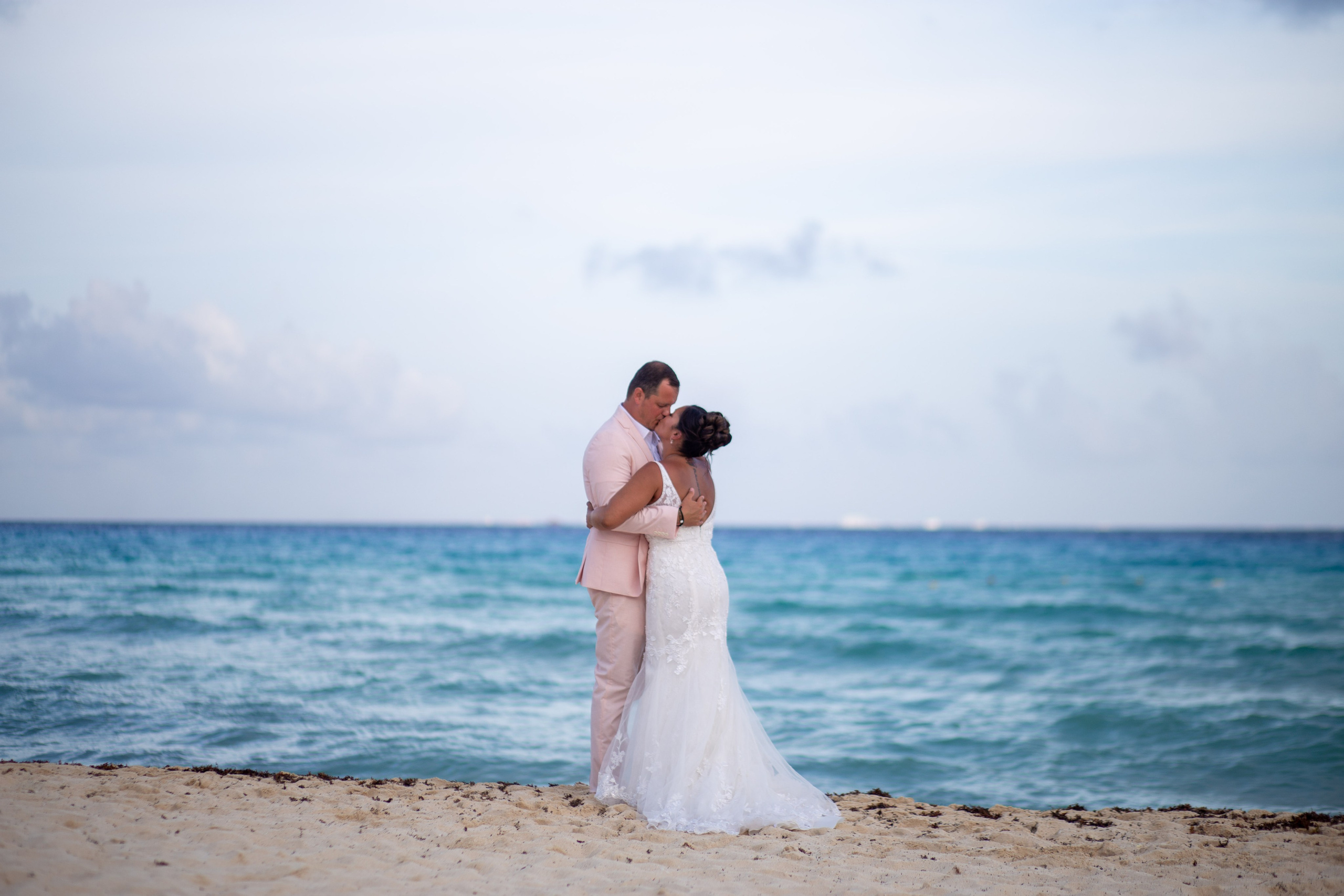 Wedding Photo Cancun. Alfredo Vazquez Wedding Films & Photography | Mexico & Destination Weddings