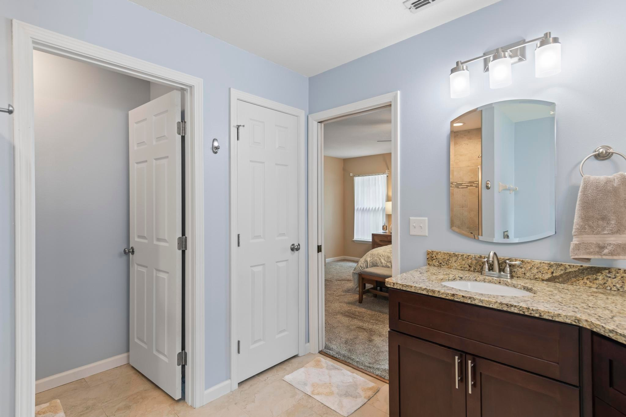 Bridgecreek Drive W, Jacksonville Fl 32 244