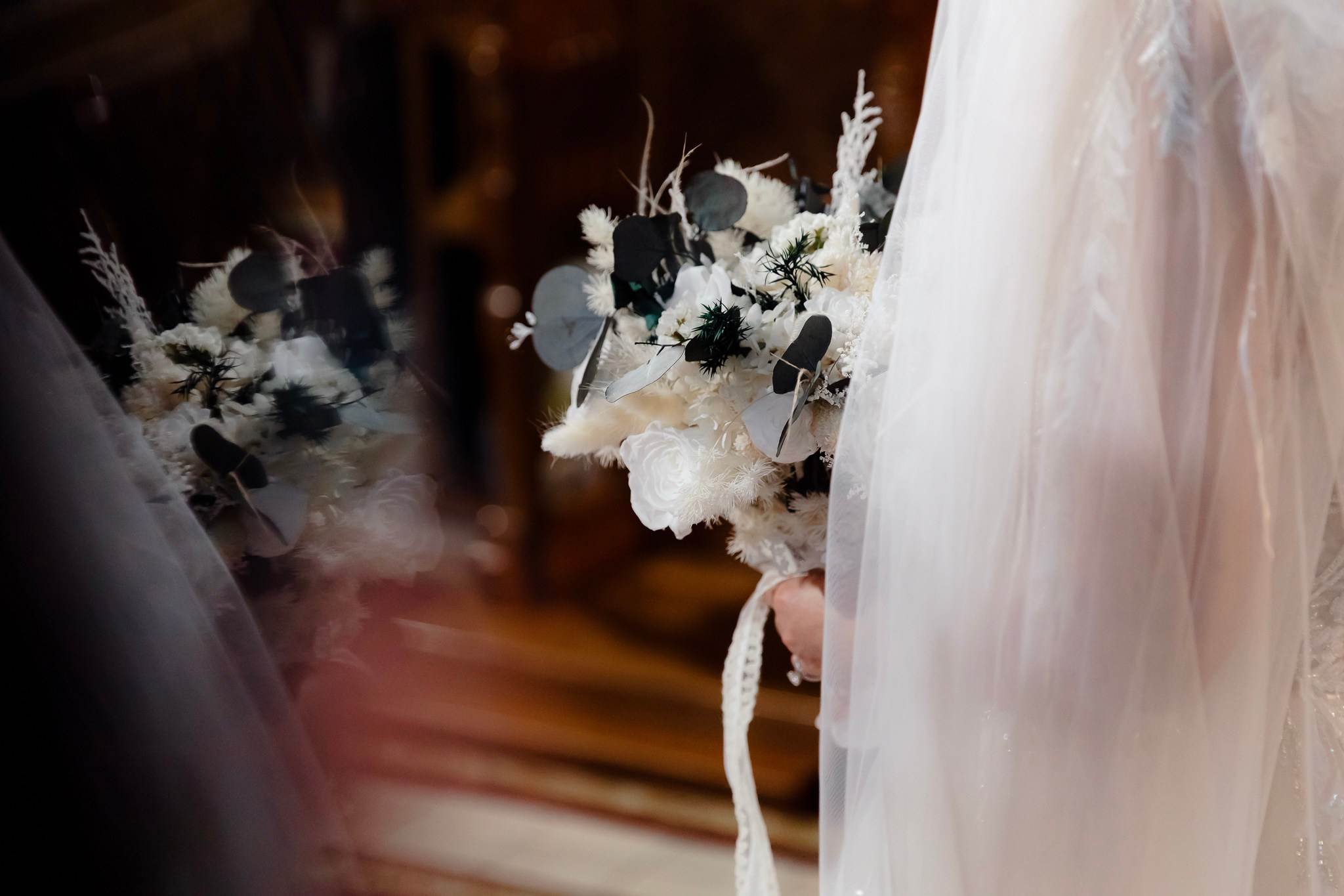 Ioana & Ionuț | Nuntă de poveste la Păstrăvăria Poiana din Mălini județul Suceava. Servicii foto-video profesionale, pentru momente de neuitat