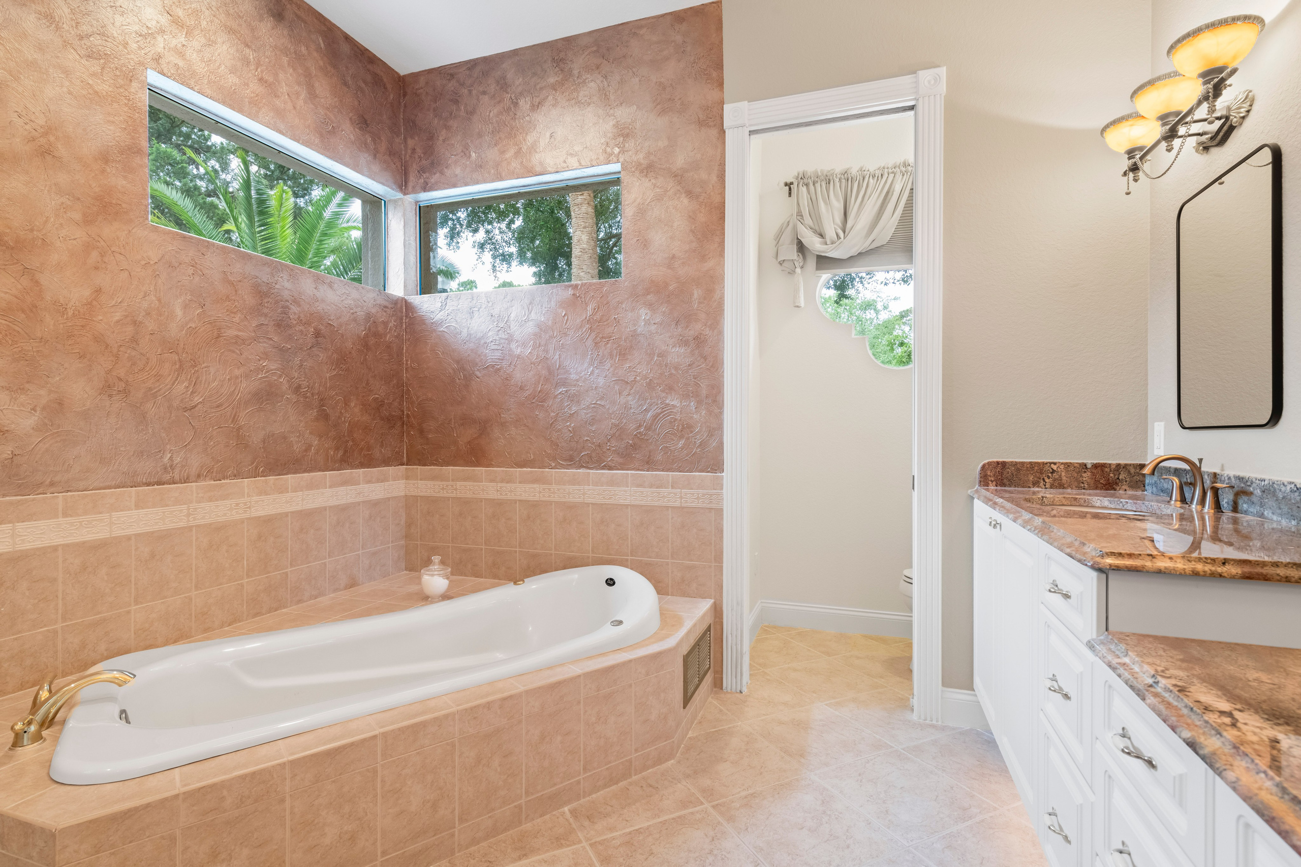 Riverbend Dr, Jacksonville Fl 32 207