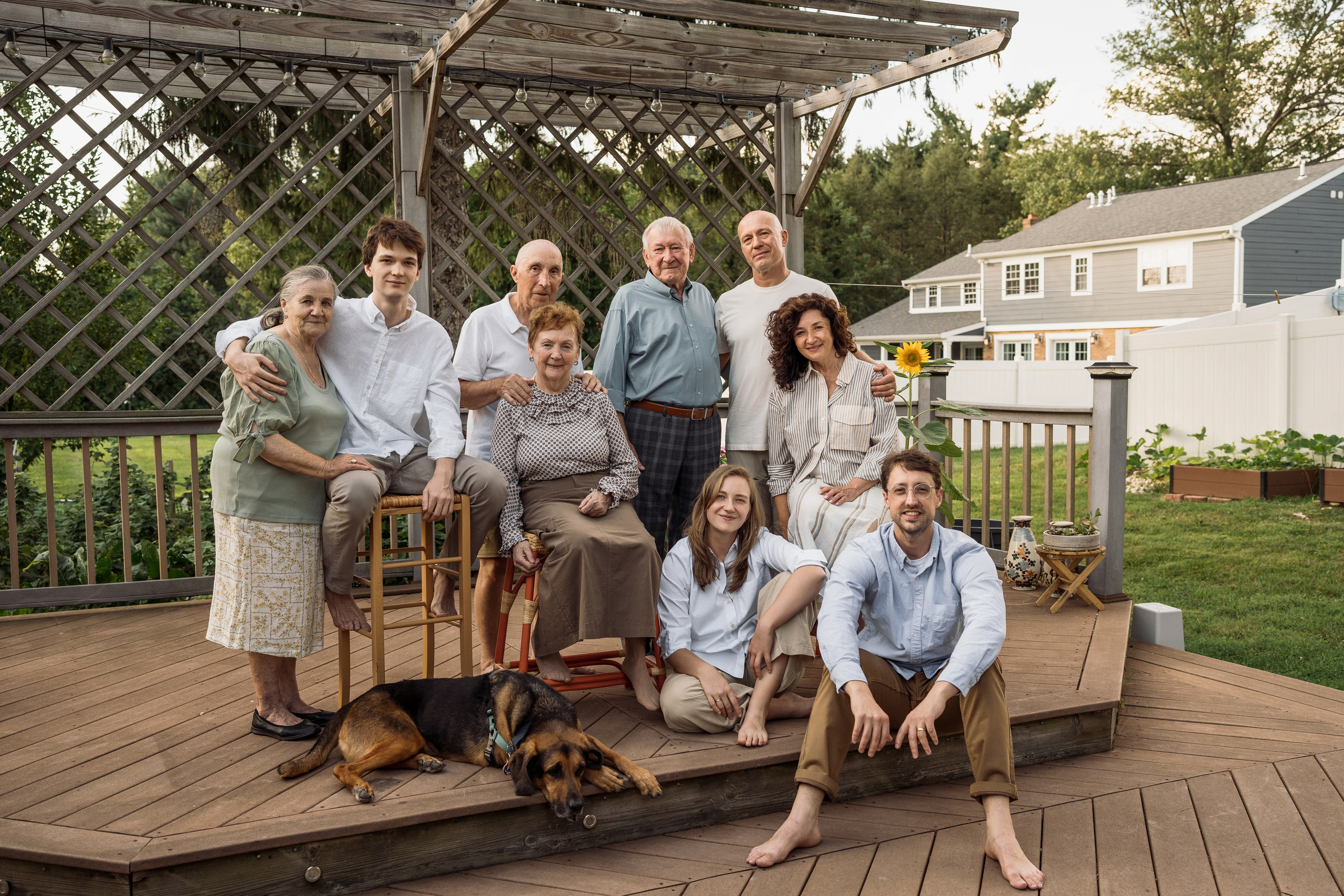 Big happy family. At home. Wedding and family photographer and videographer PA, NJ, NY, DE, MD