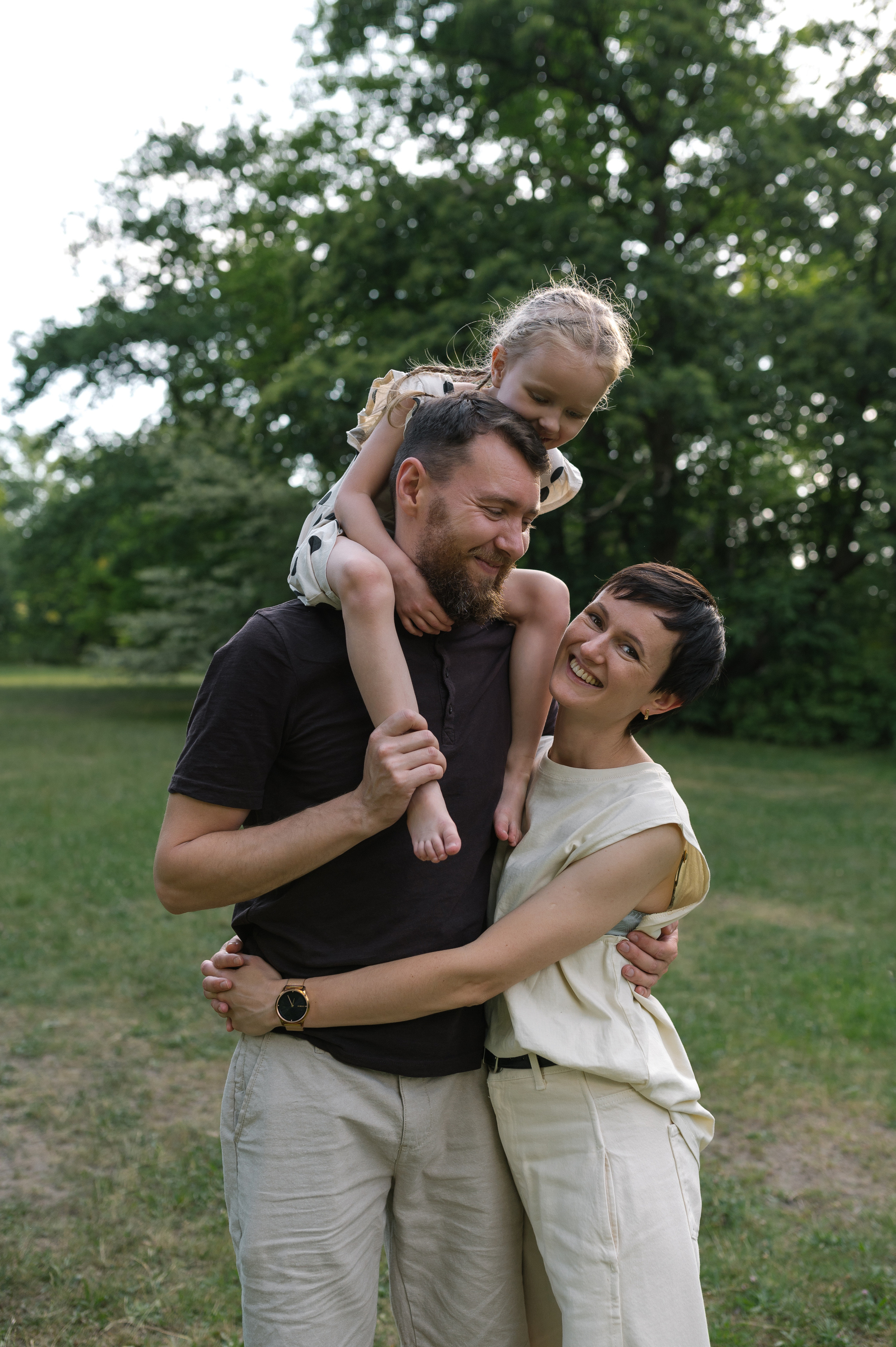 Alexei, Lilia, Alisa, 2022. Wedding photographer in Wroclaw Warsaw Krakow Margarita Tuleiko