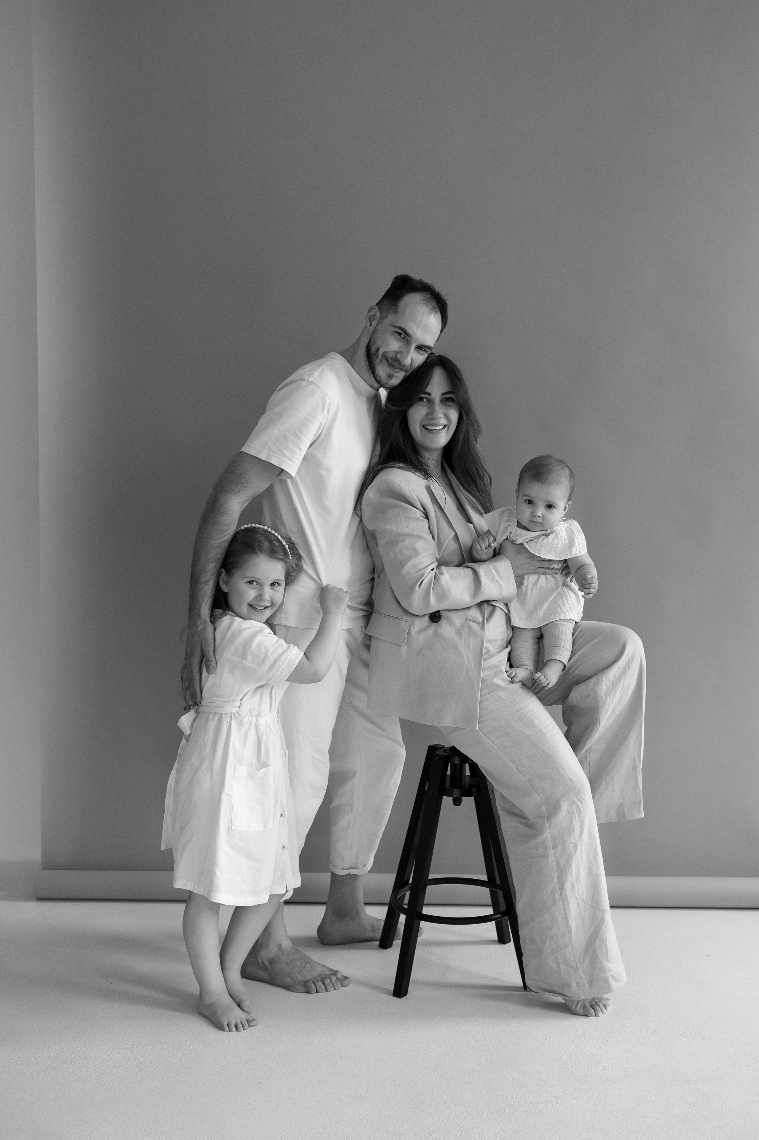 Denis, Veronika, Ariela, Joy, 2022. Wedding photographer in Wroclaw Warsaw Krakow Margarita Tuleiko