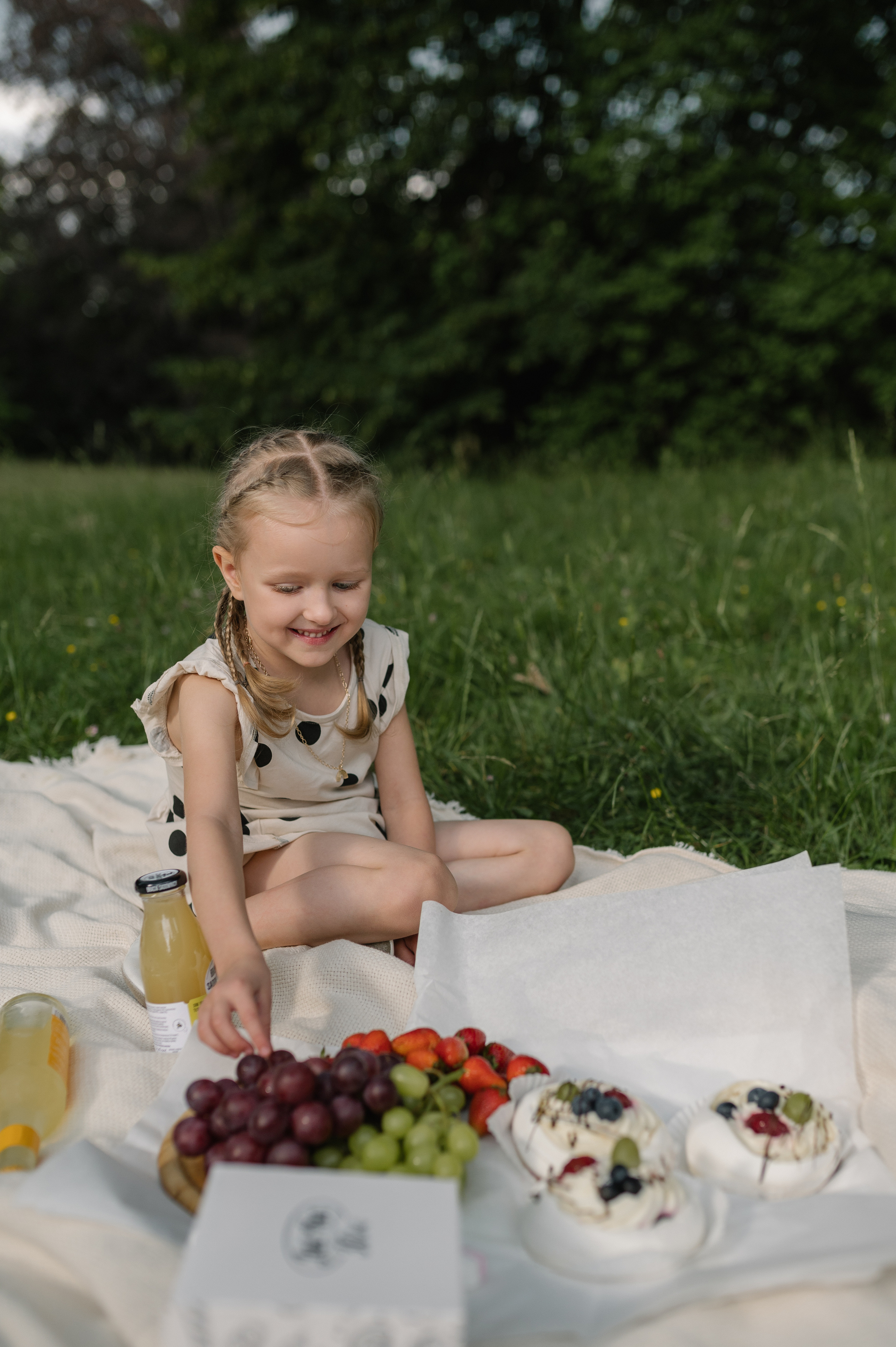 Alexei, Lilia, Alisa, 2022. Wedding photographer in Wroclaw Warsaw Krakow Margarita Tuleiko
