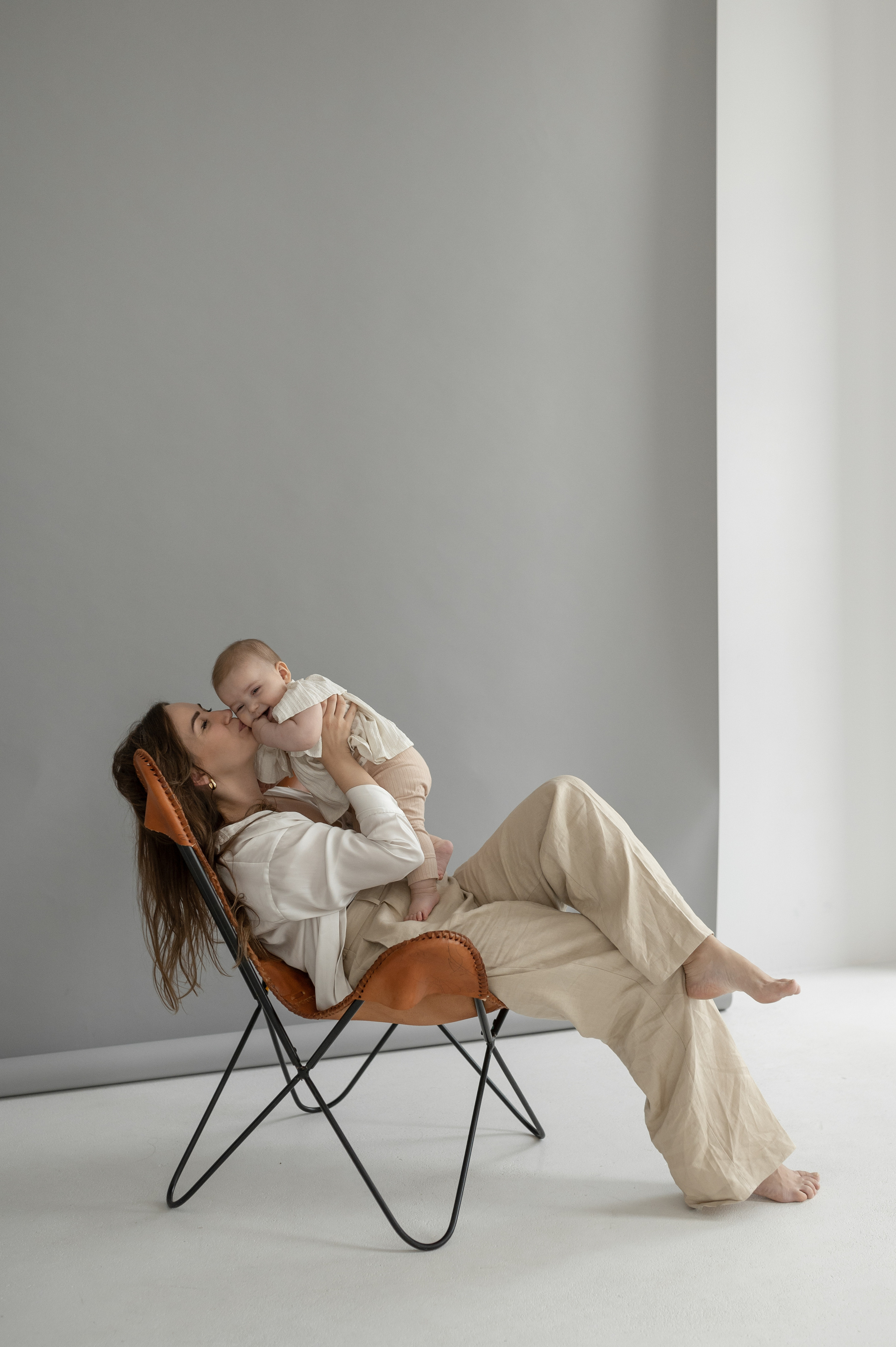 Denis, Veronika, Ariela, Joy, 2022. Wedding photographer in Wroclaw Warsaw Krakow Margarita Tuleiko