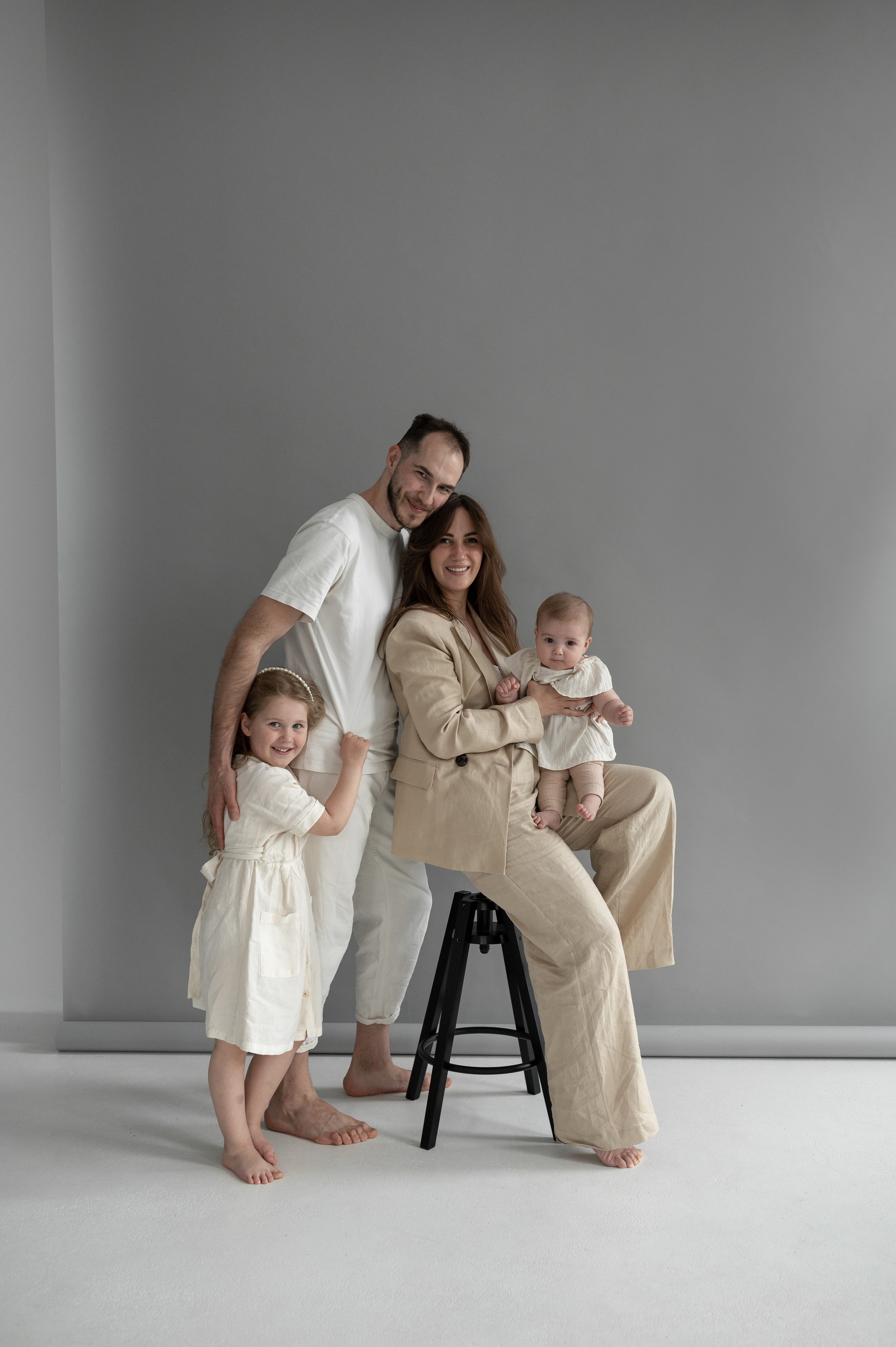 Denis, Veronika, Ariela, Joy, 2022. Wedding photographer in Wroclaw Warsaw Krakow Margarita Tuleiko