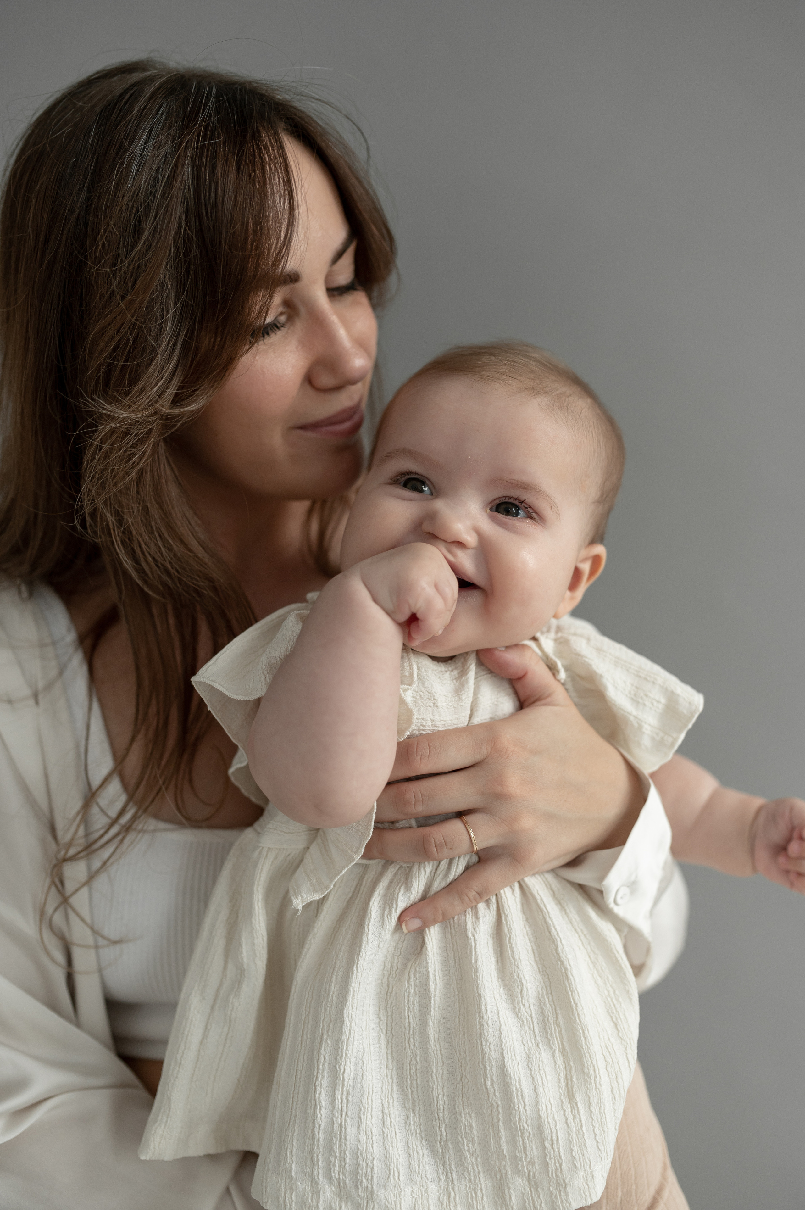 Denis, Veronika, Ariela, Joy, 2022. Wedding photographer in Wroclaw Warsaw Krakow Margarita Tuleiko
