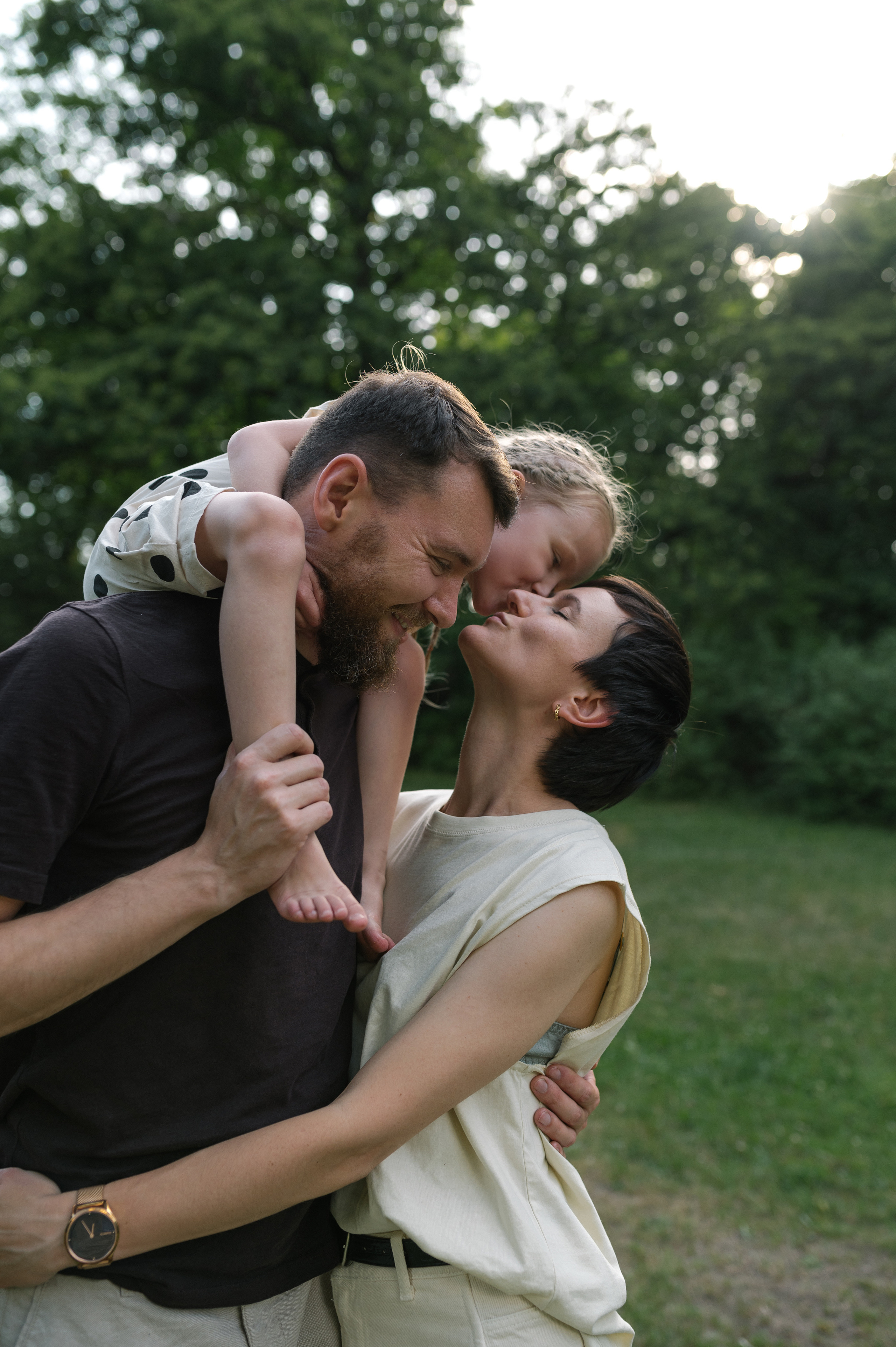 Alexei, Lilia, Alisa, 2022. Wedding photographer in Wroclaw Warsaw Krakow Margarita Tuleiko
