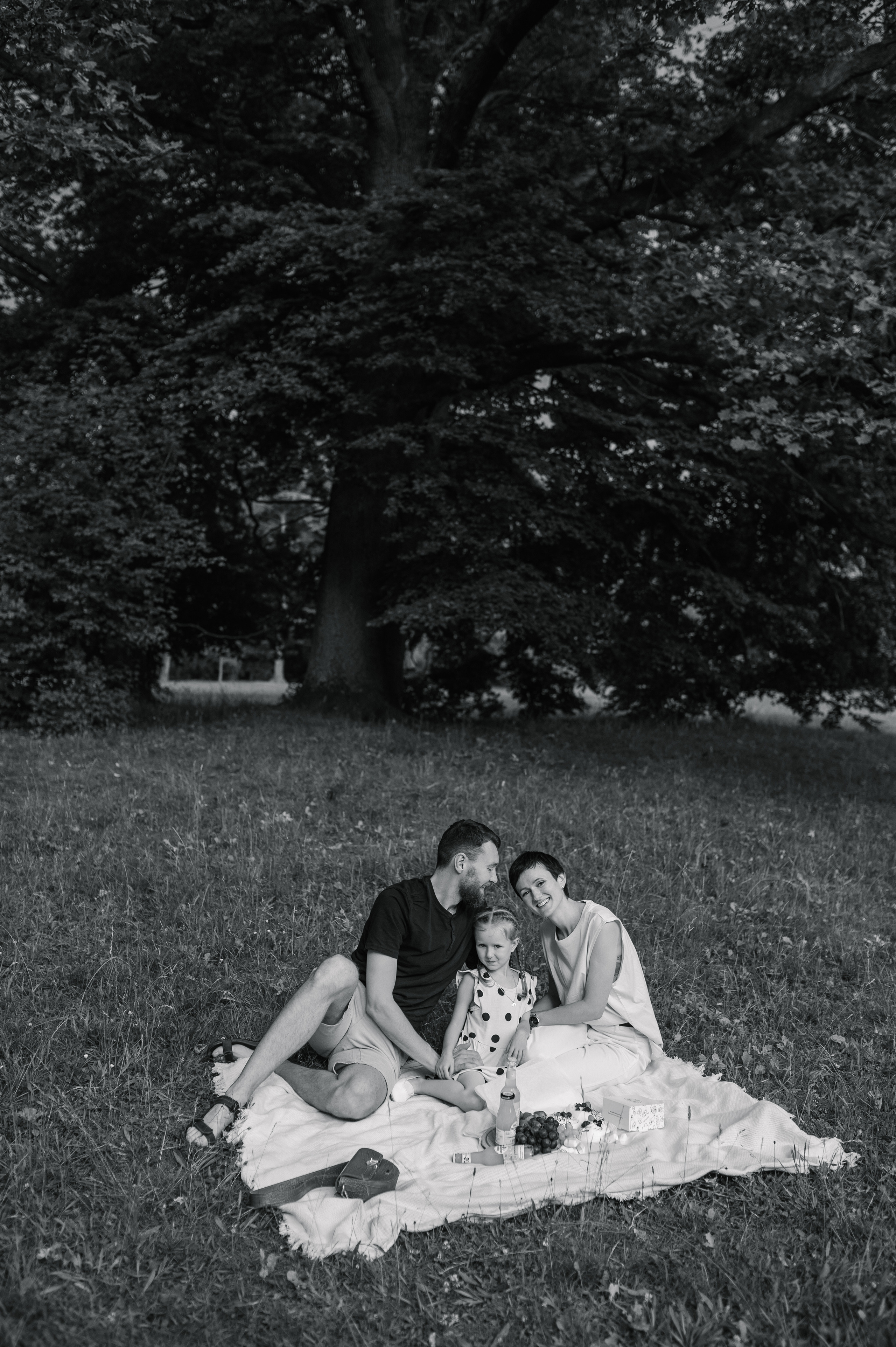 Alexei, Lilia, Alisa, 2022. Wedding photographer in Wroclaw Warsaw Krakow Margarita Tuleiko