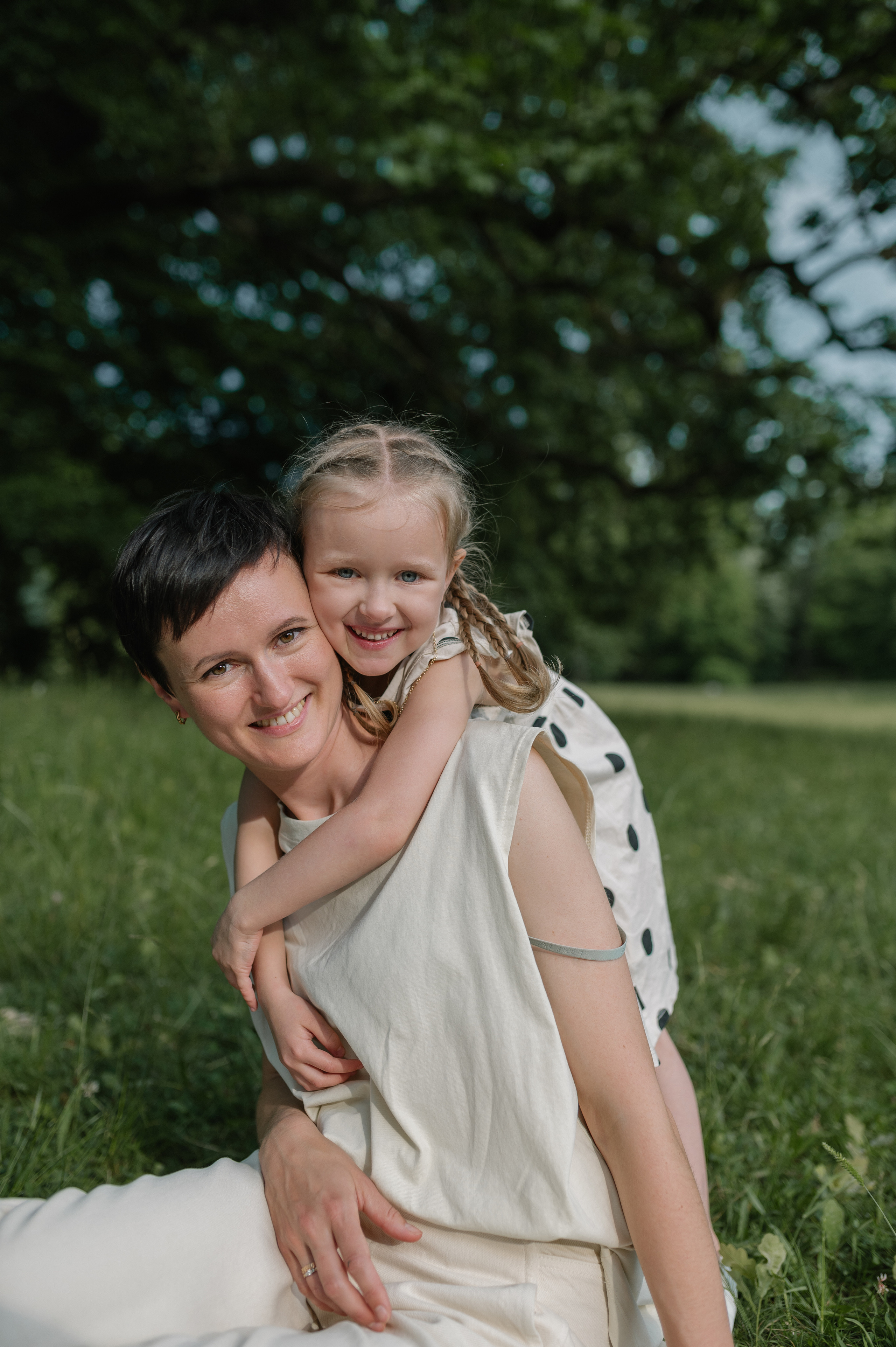 Alexei, Lilia, Alisa, 2022. Wedding photographer in Wroclaw Warsaw Krakow Margarita Tuleiko