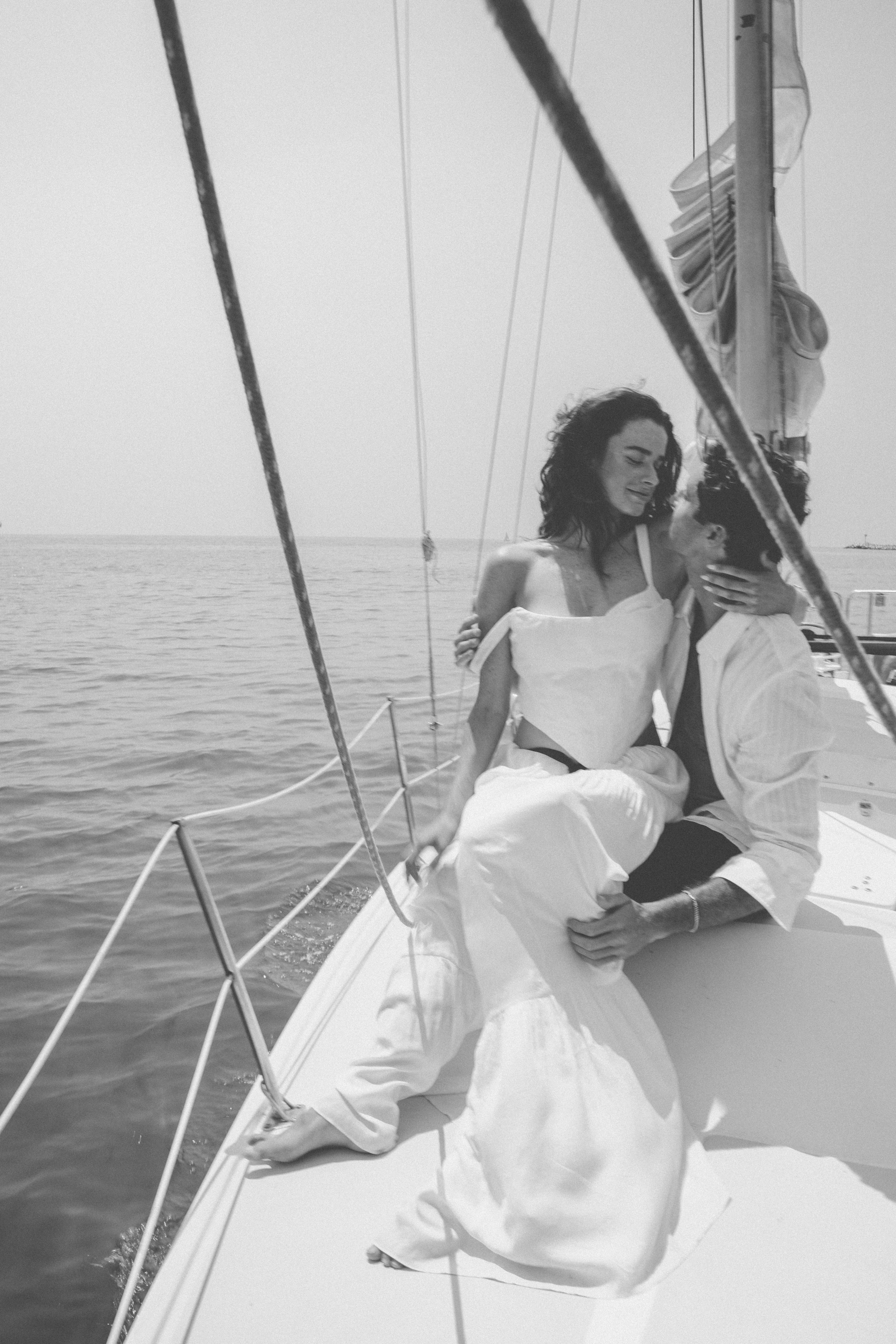 Love on the boat. Main