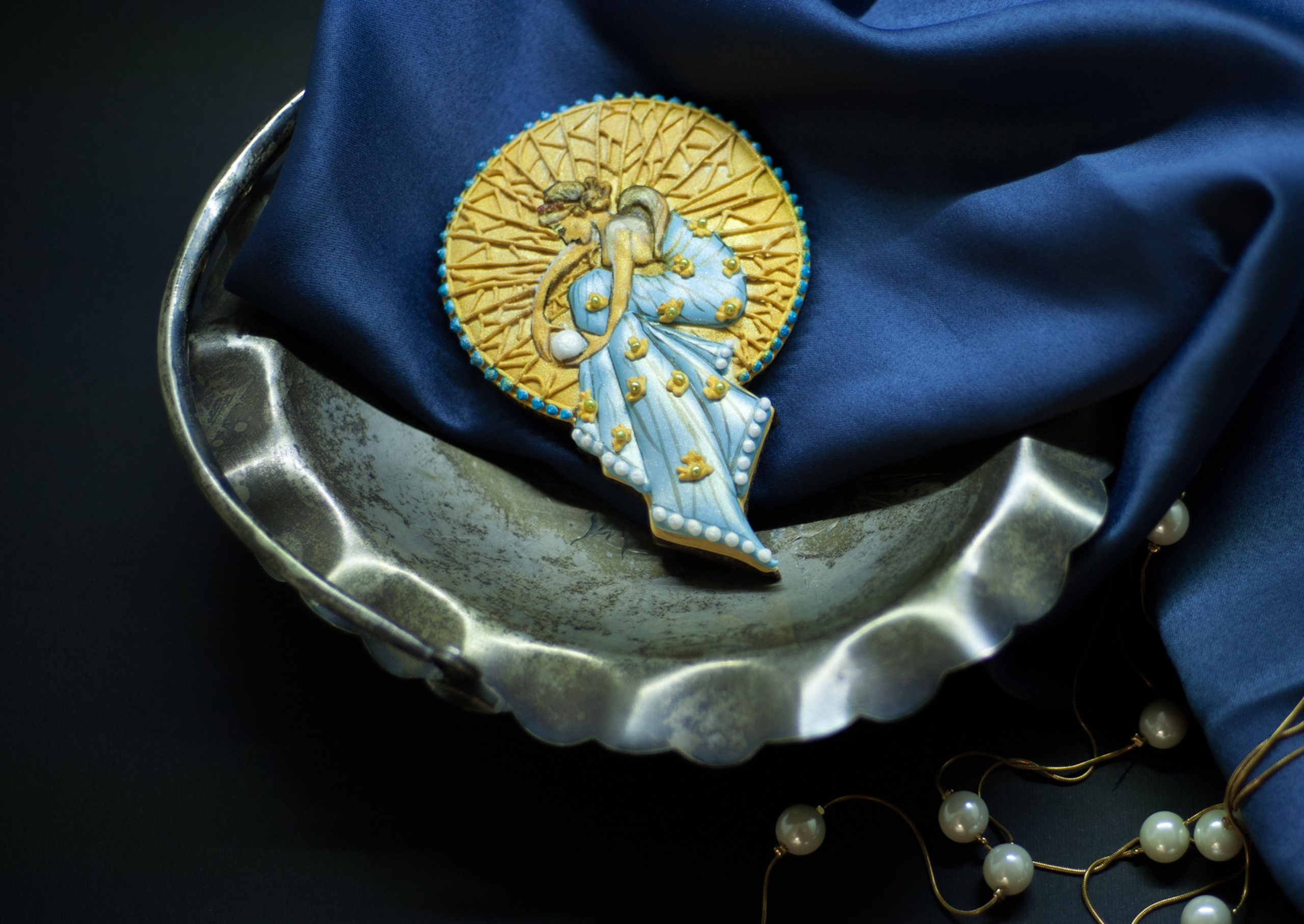 PRODUCT PHOTOGRAPHY. Lero Photographer and a set designer|individual custom portrait and advertising photography in Zutphen