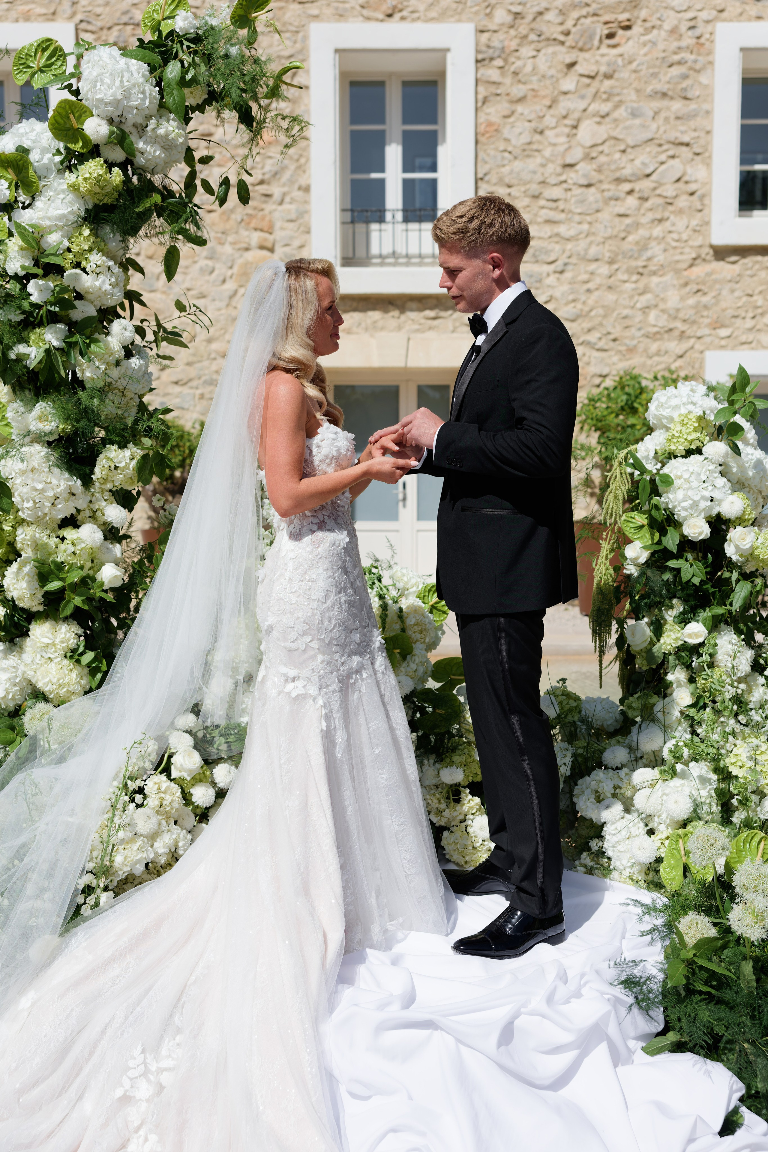 Wedding at Château L’Hospitalet in Narbonne, France. Destination Wedding Photographer — Nikita Burtsev